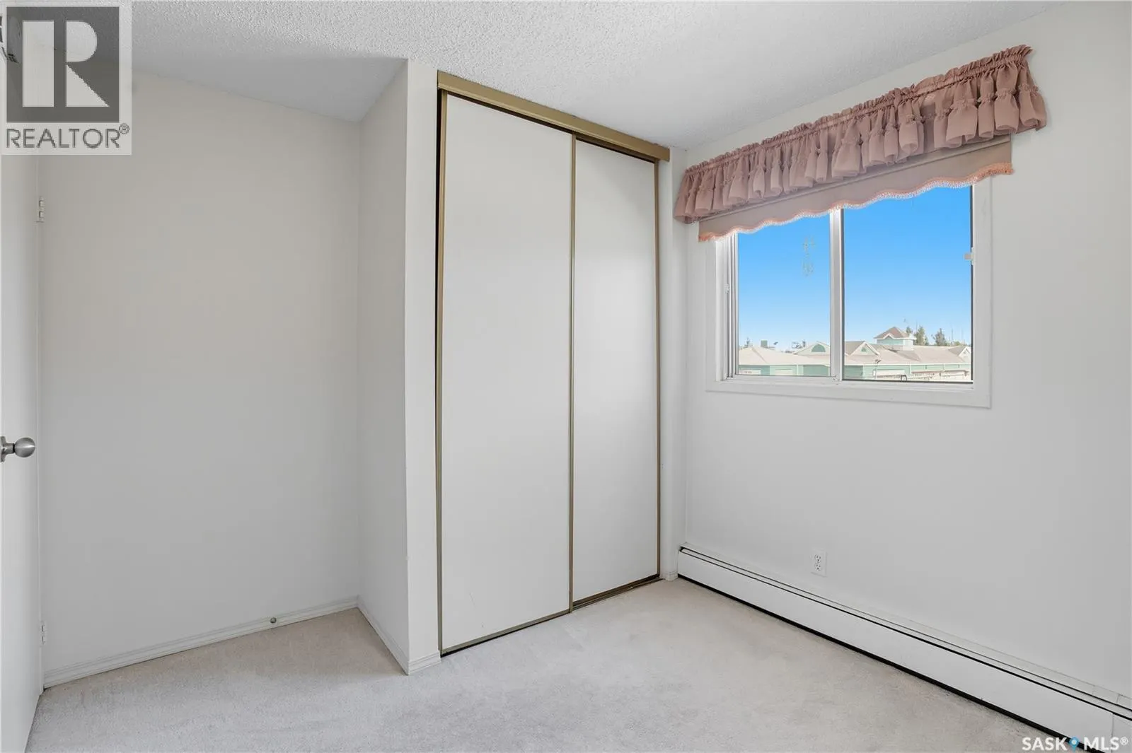 210 111 Wedge ROAD