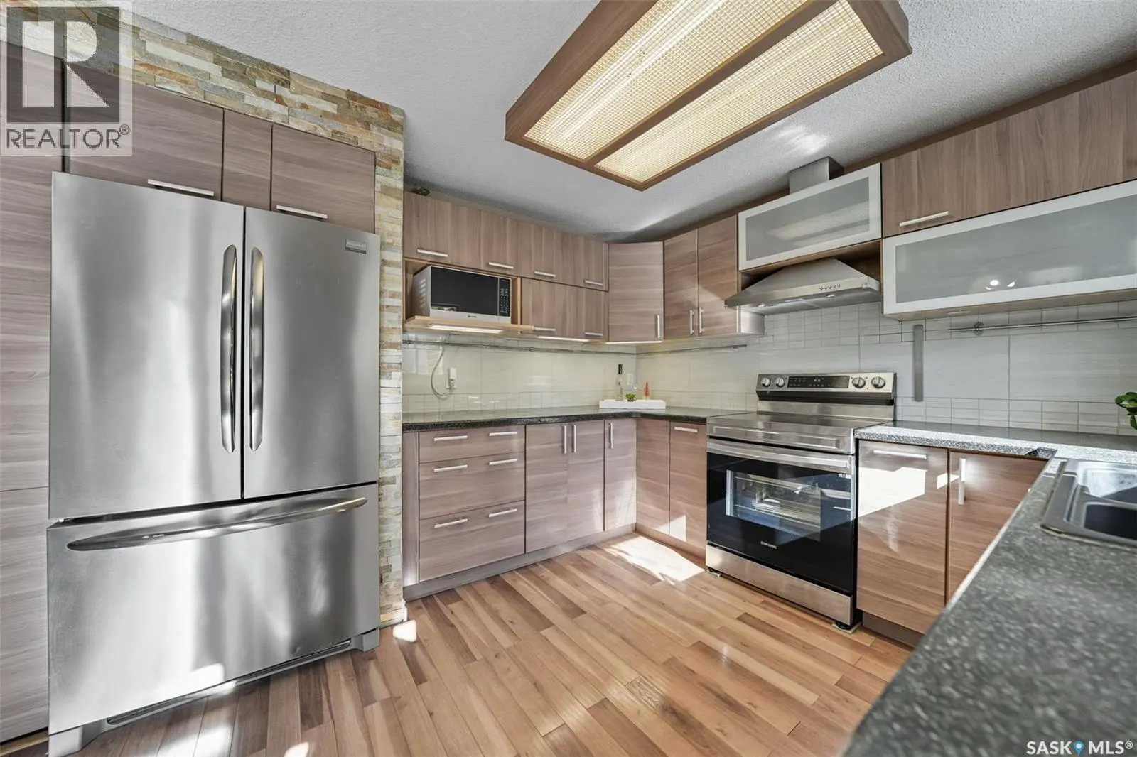 227 Waterbury ROAD