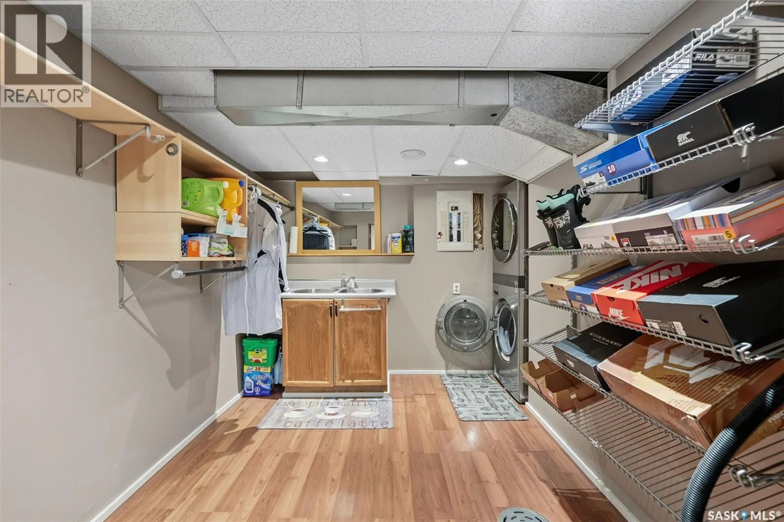 227 Waterbury ROAD