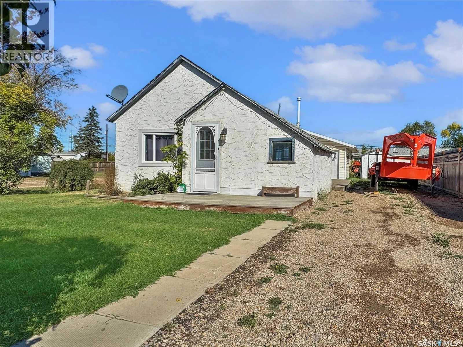 220 2nd AVENUE W