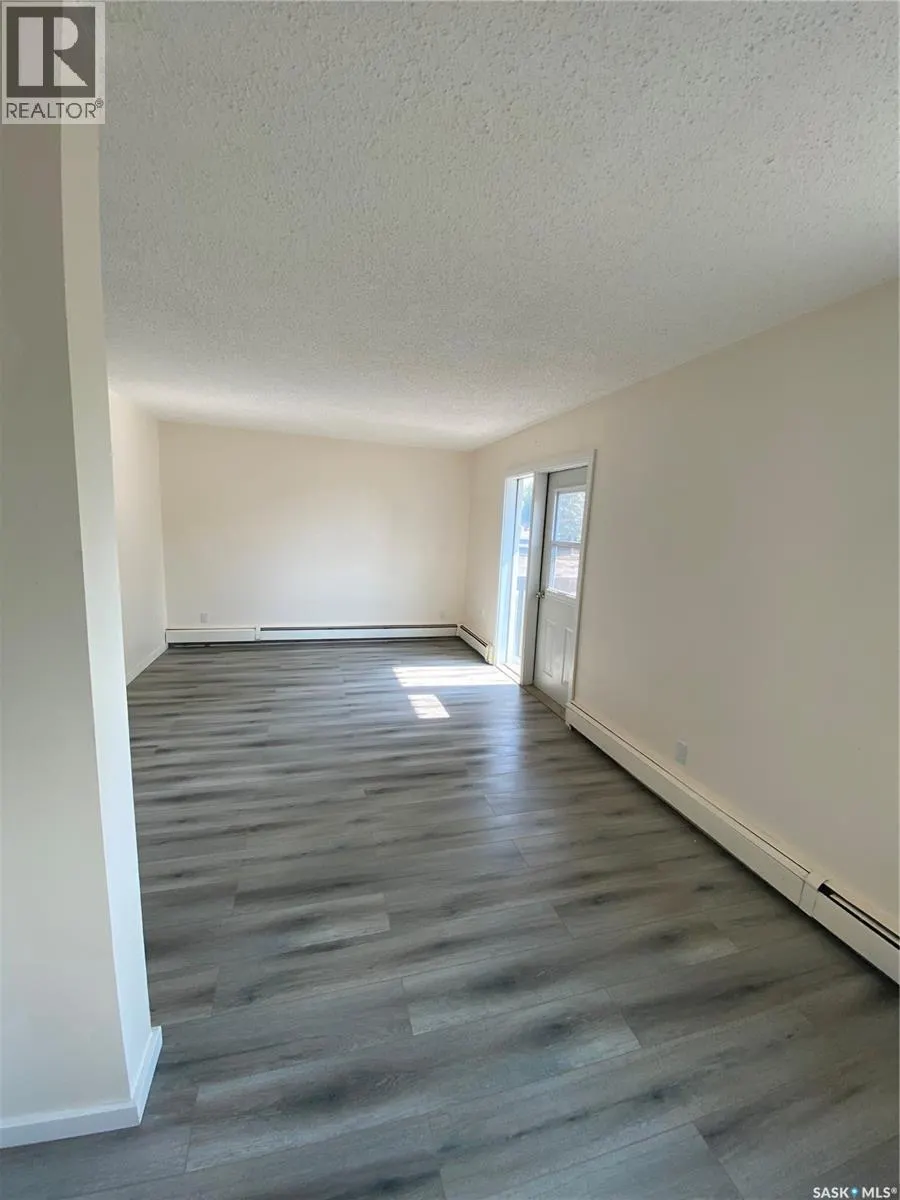 2311 Ross CRESCENT