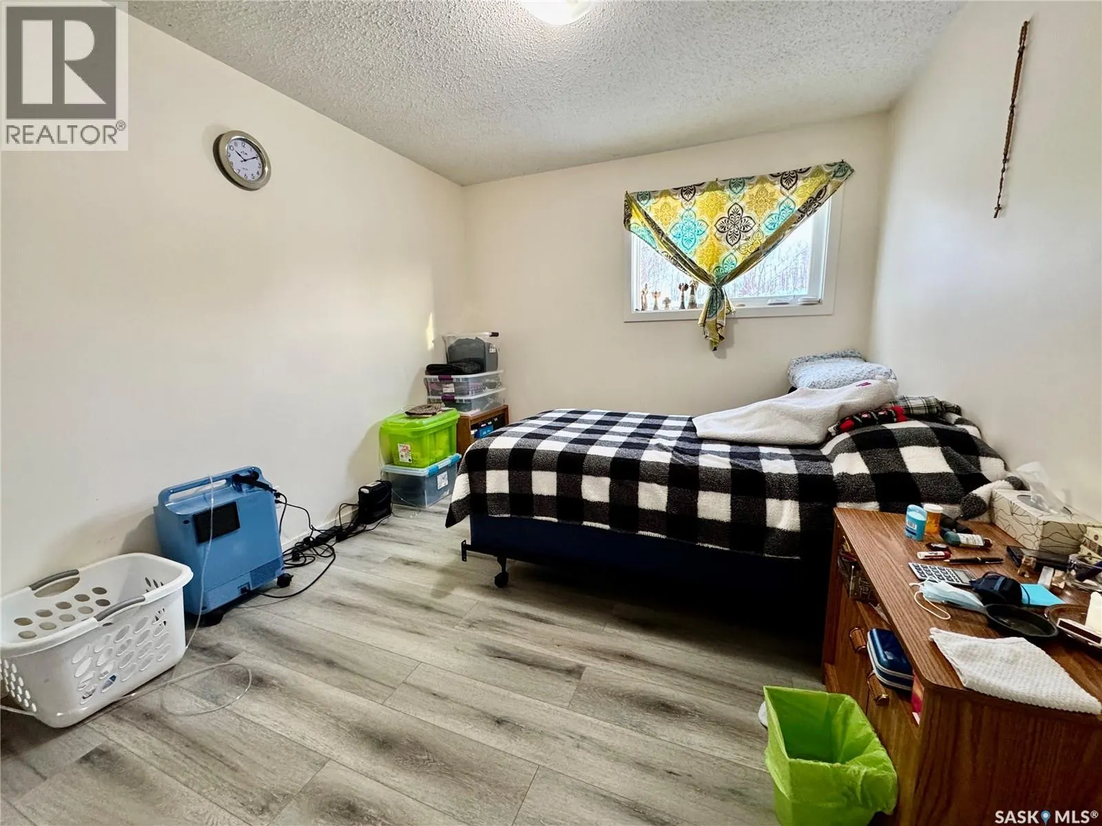 2311 Ross CRESCENT