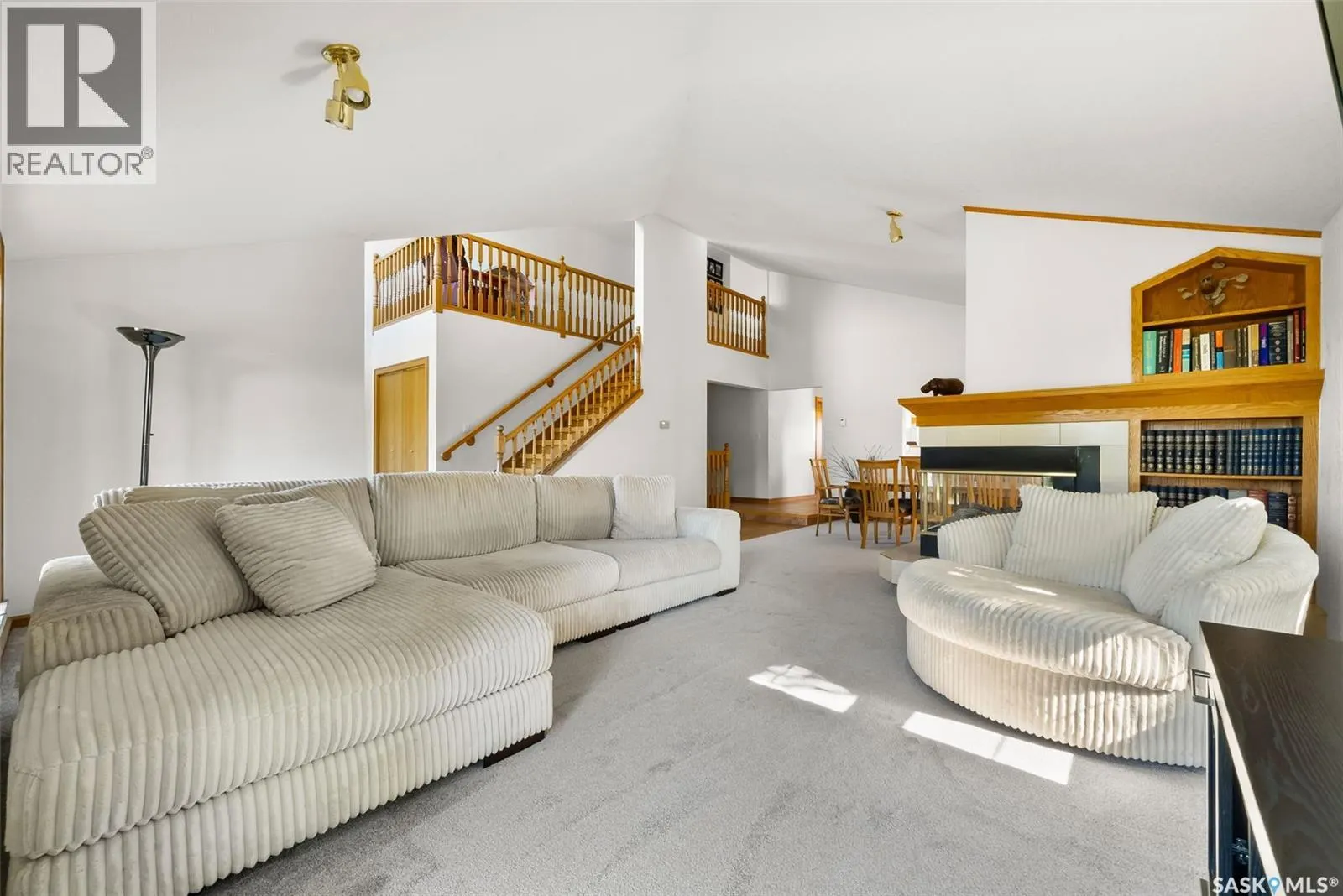 20 SAPPHIRE BAY