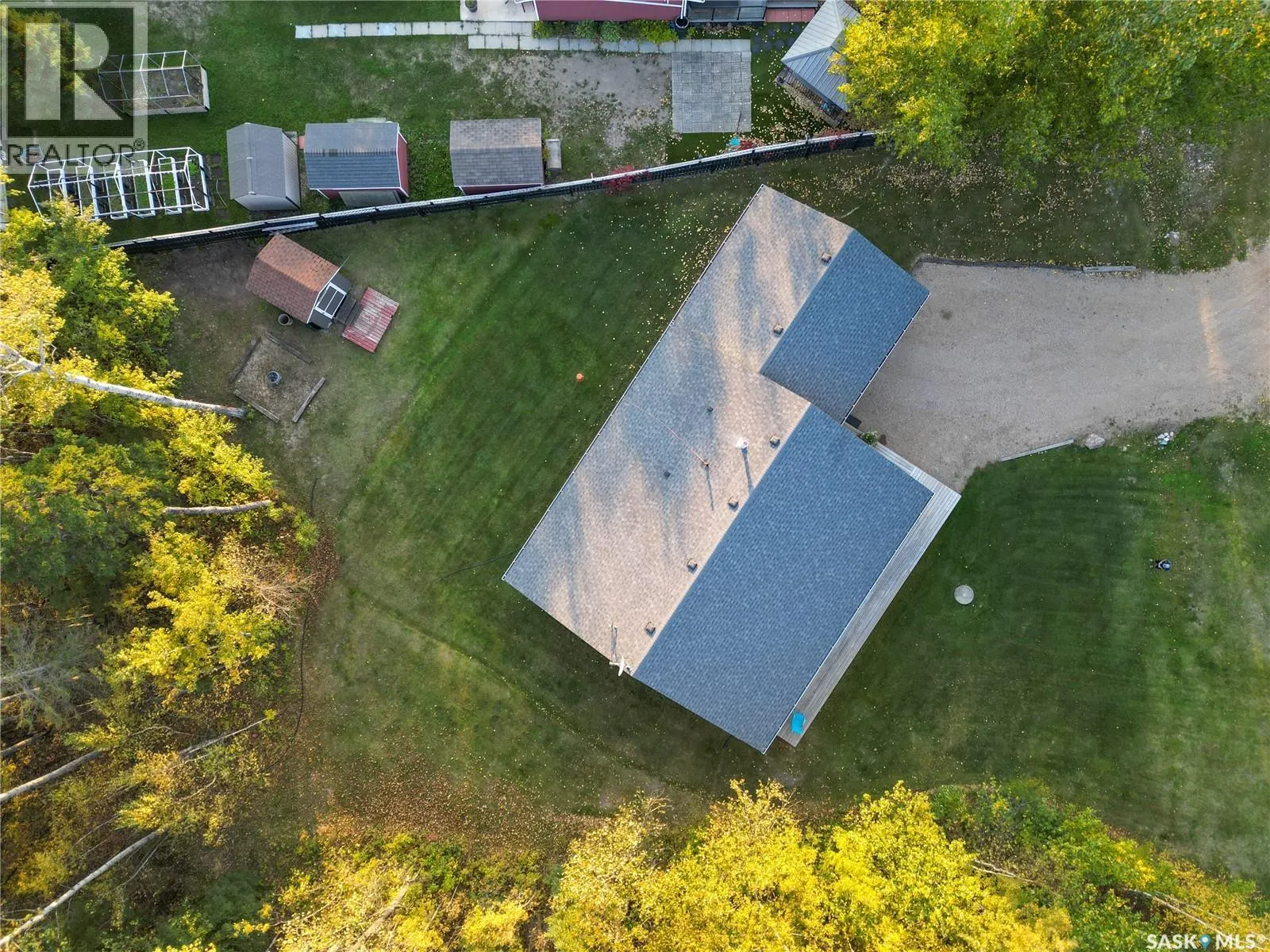 105 Crestview DRIVE