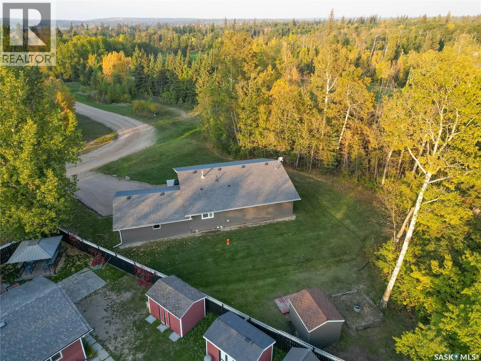 105 Crestview DRIVE
