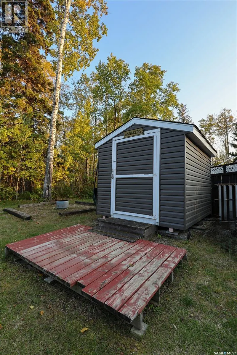 105 Crestview DRIVE