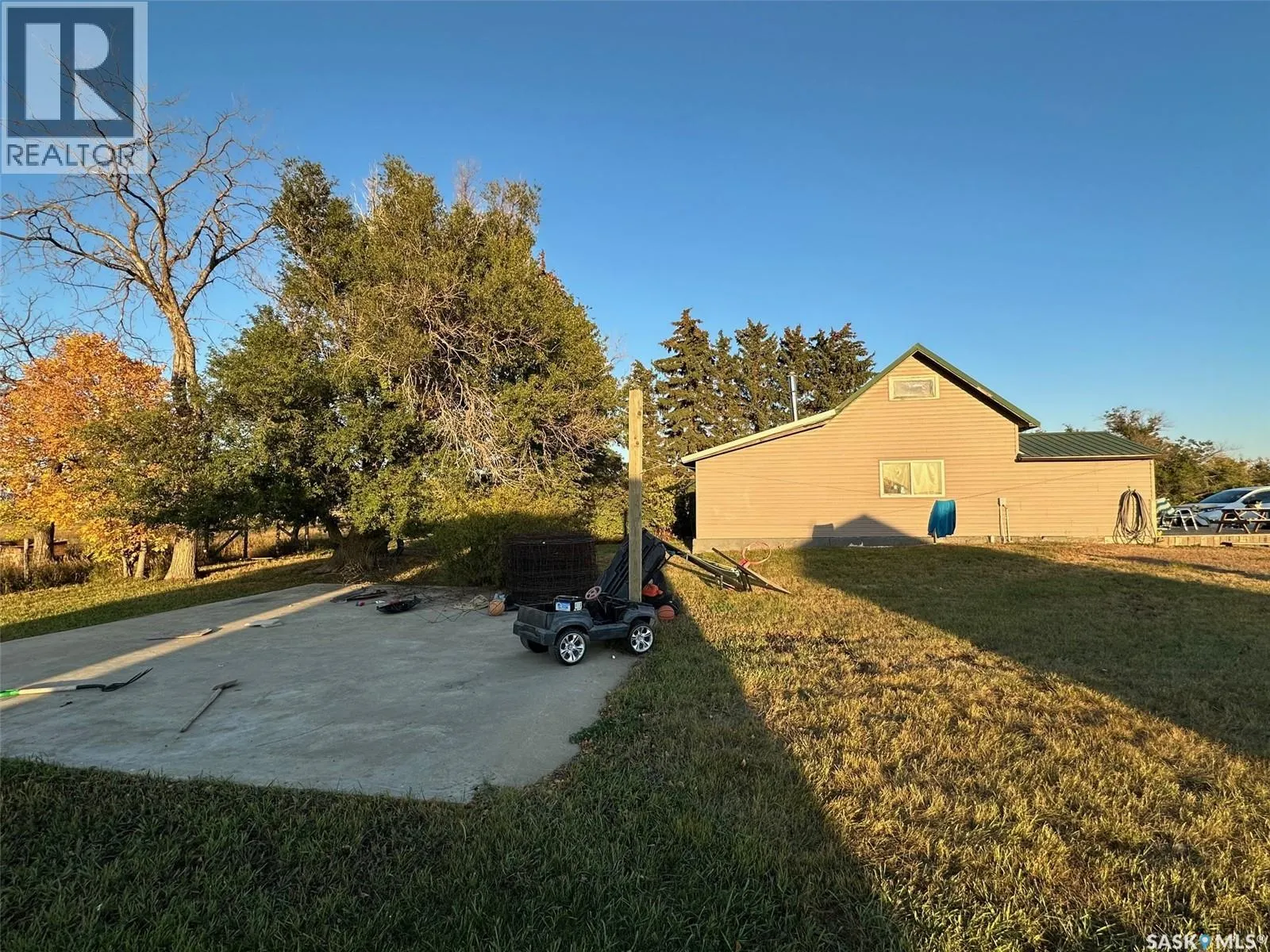 Coronach Acreage