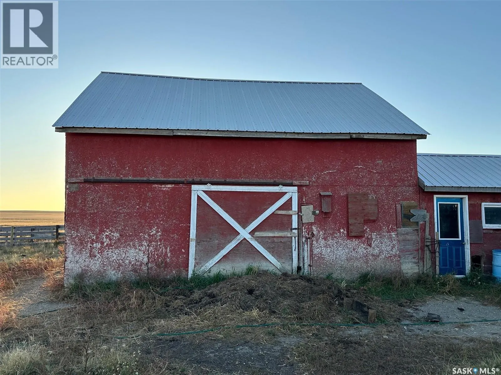 Coronach Acreage