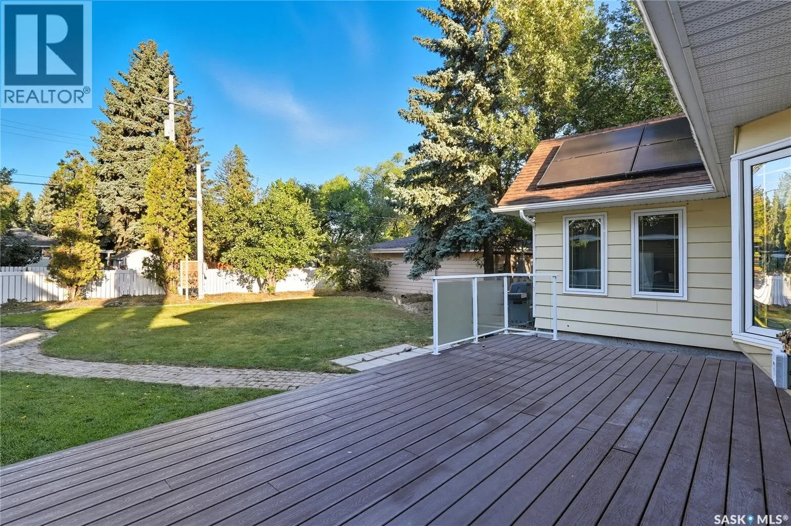 518 Bate CRESCENT