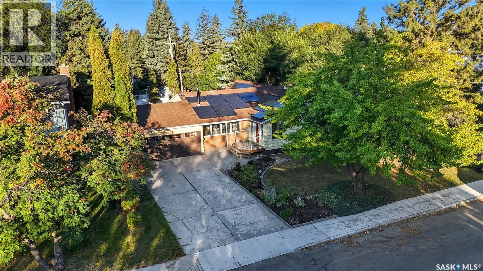 518 Bate CRESCENT
