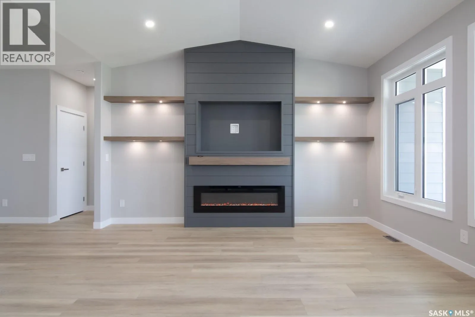 423 Sharma CRESCENT