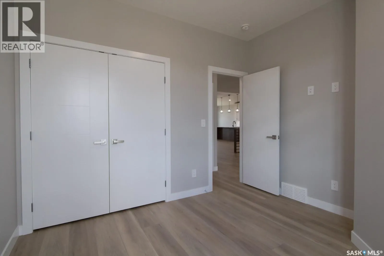 423 Sharma CRESCENT