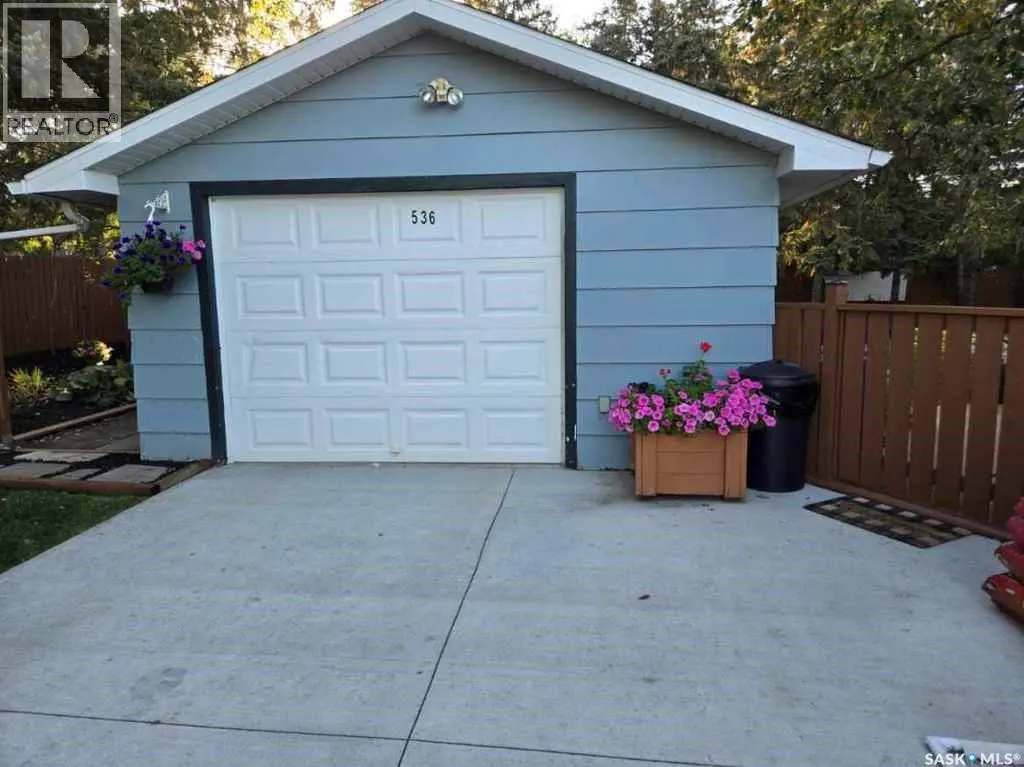 536 Stanley STREET