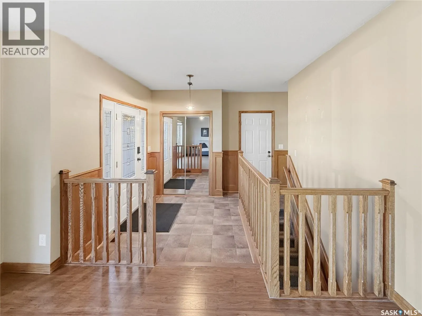 406 Curry CRESCENT