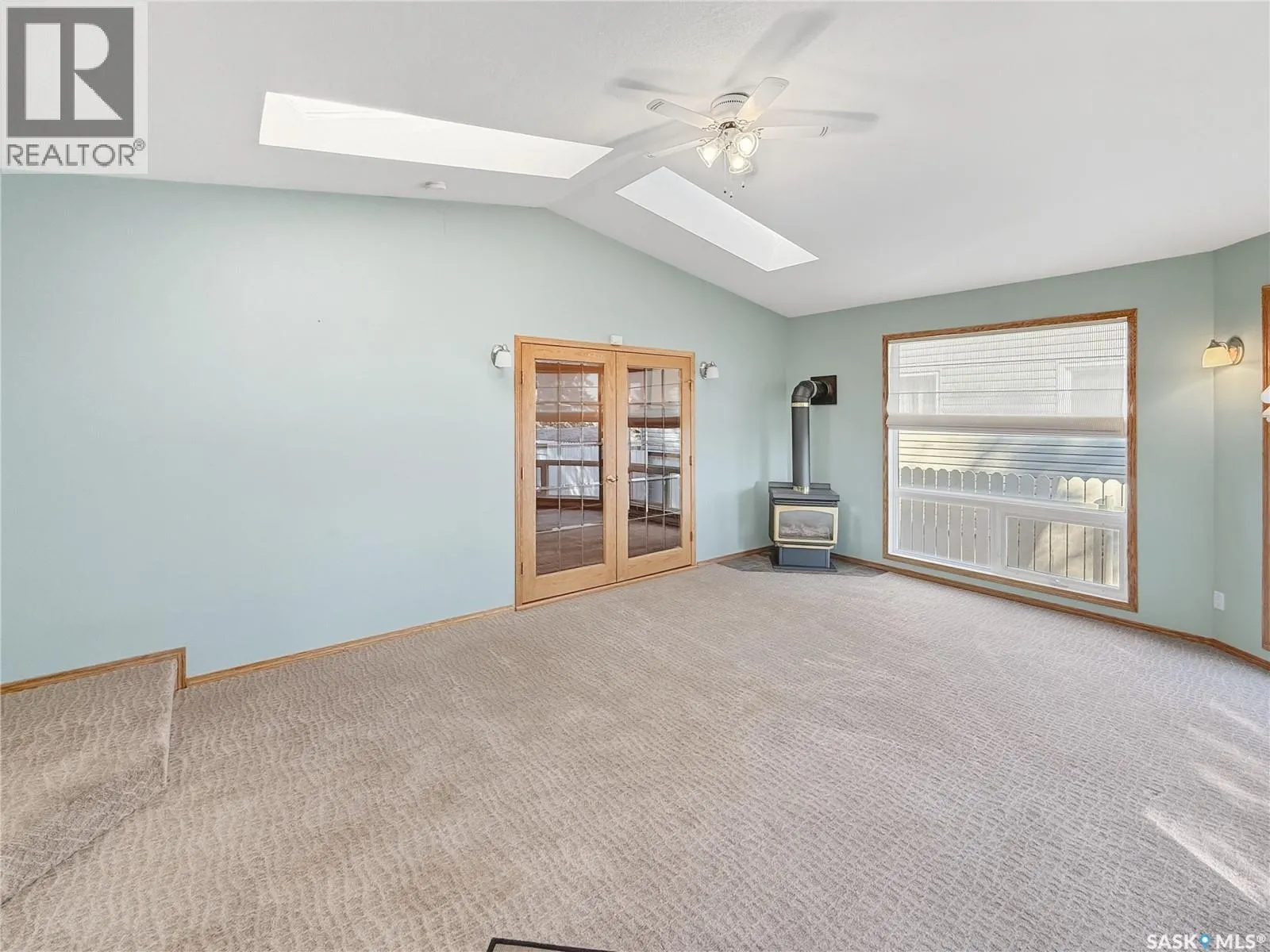 406 Curry CRESCENT