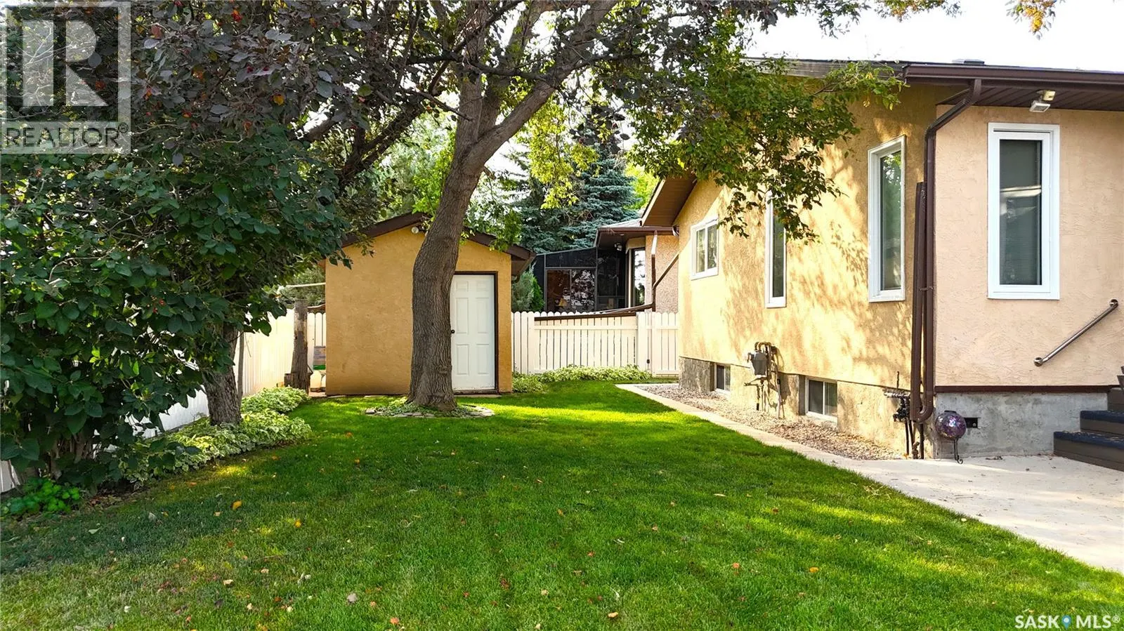 406 Curry CRESCENT