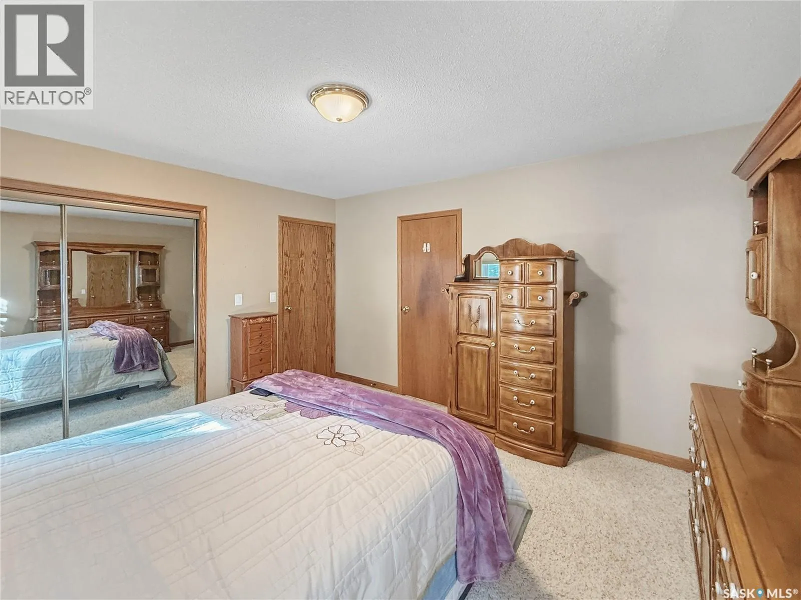 406 Curry CRESCENT