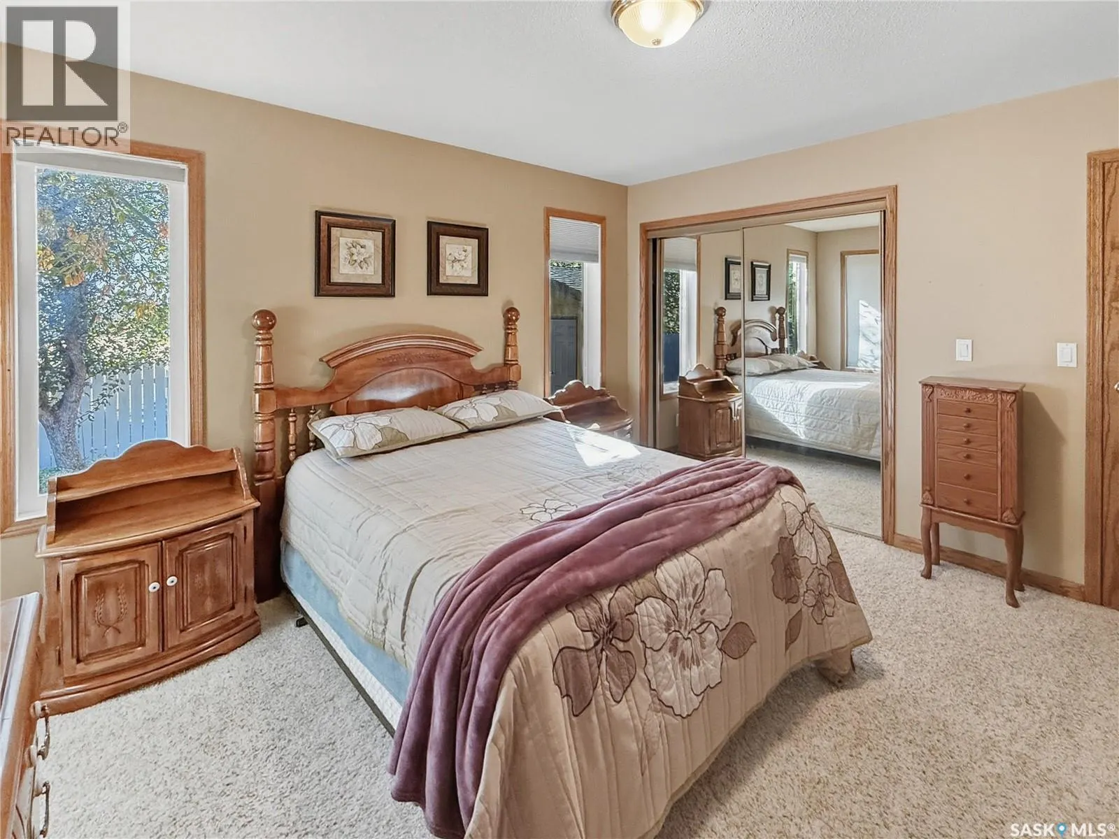 406 Curry CRESCENT