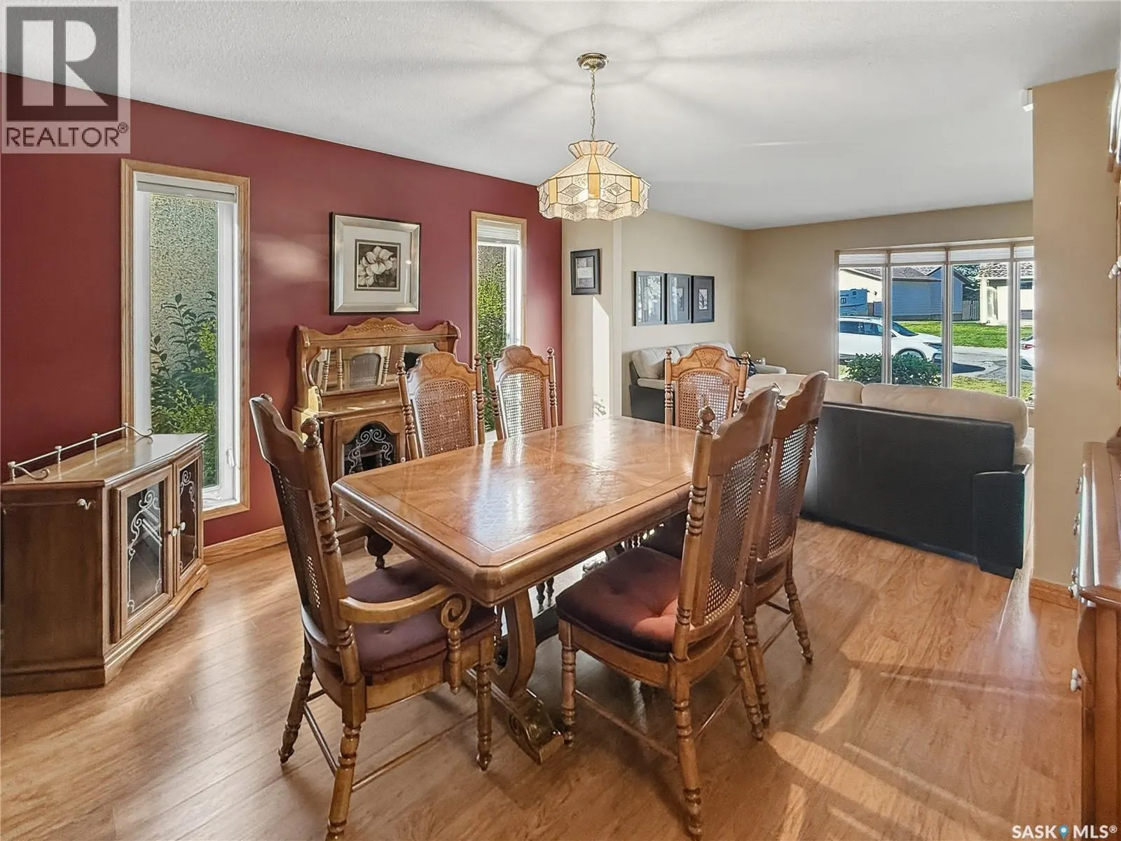406 Curry CRESCENT