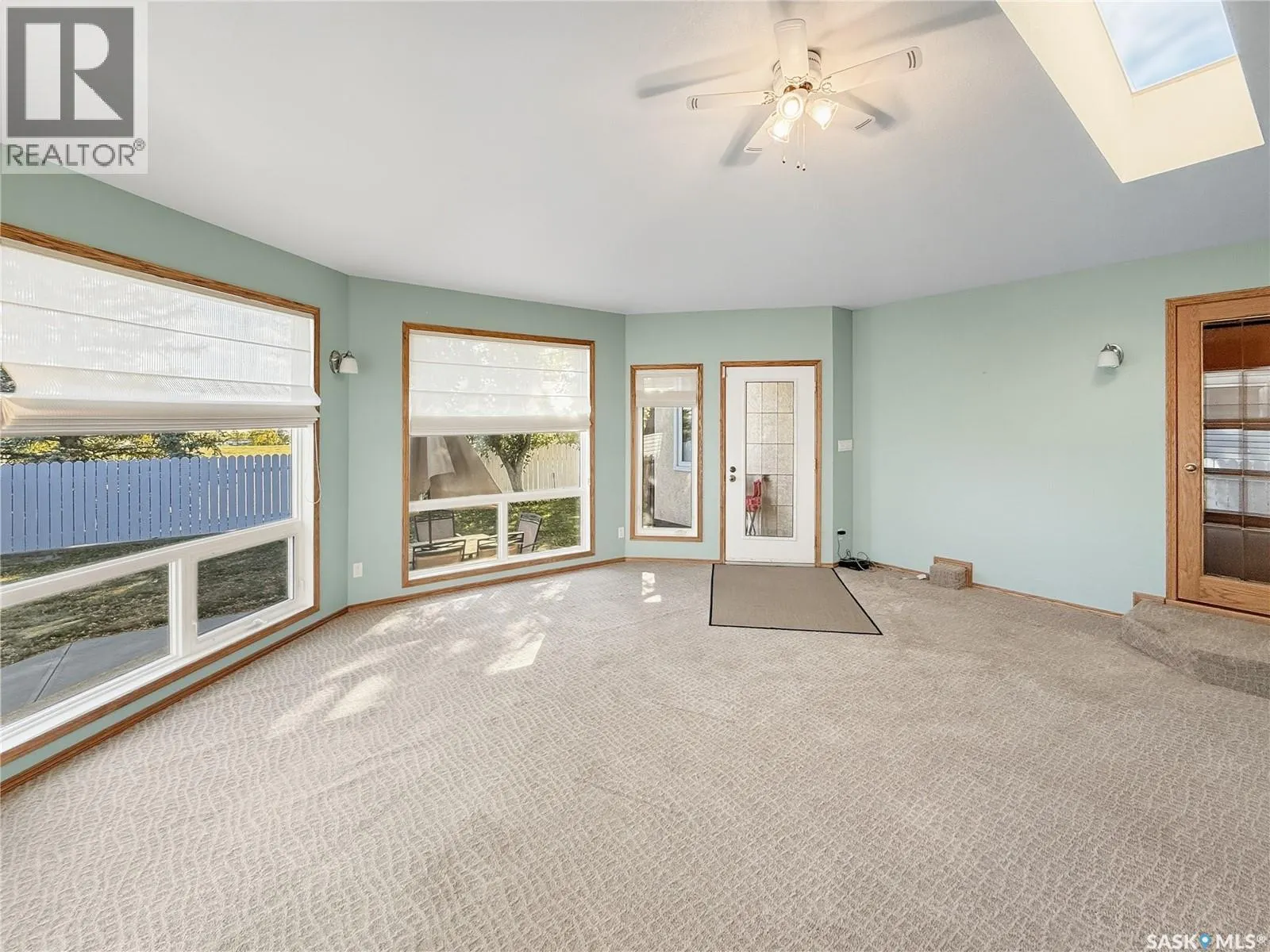 406 Curry CRESCENT