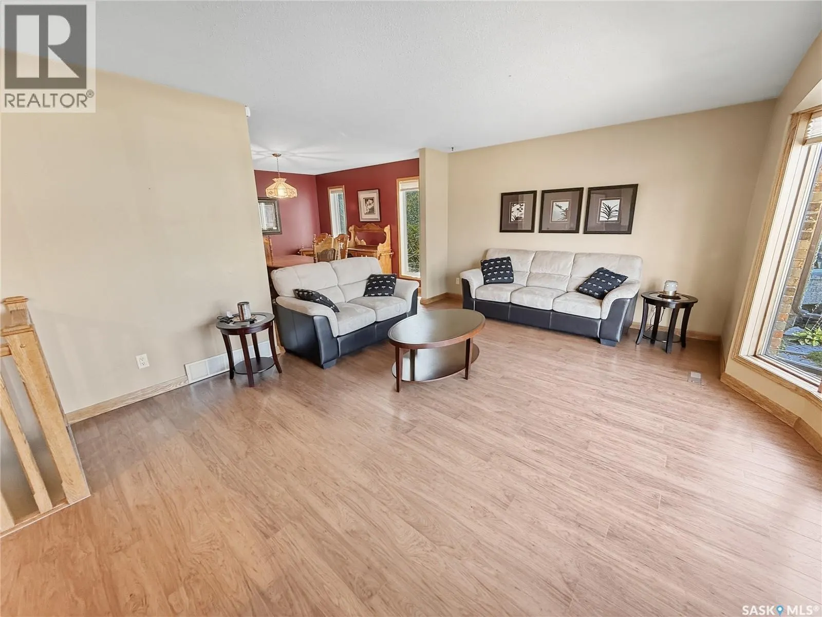 406 Curry CRESCENT