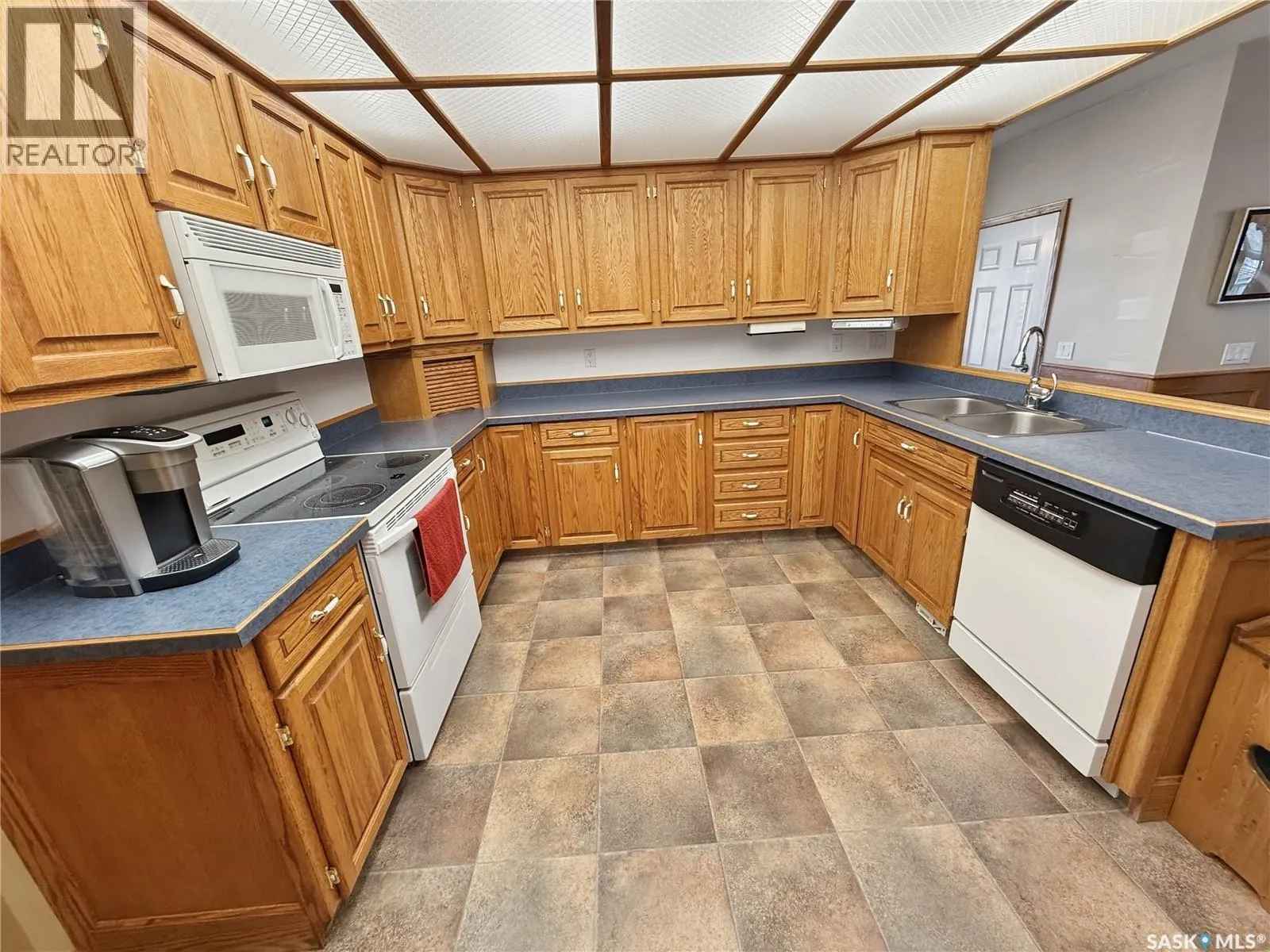 406 Curry CRESCENT