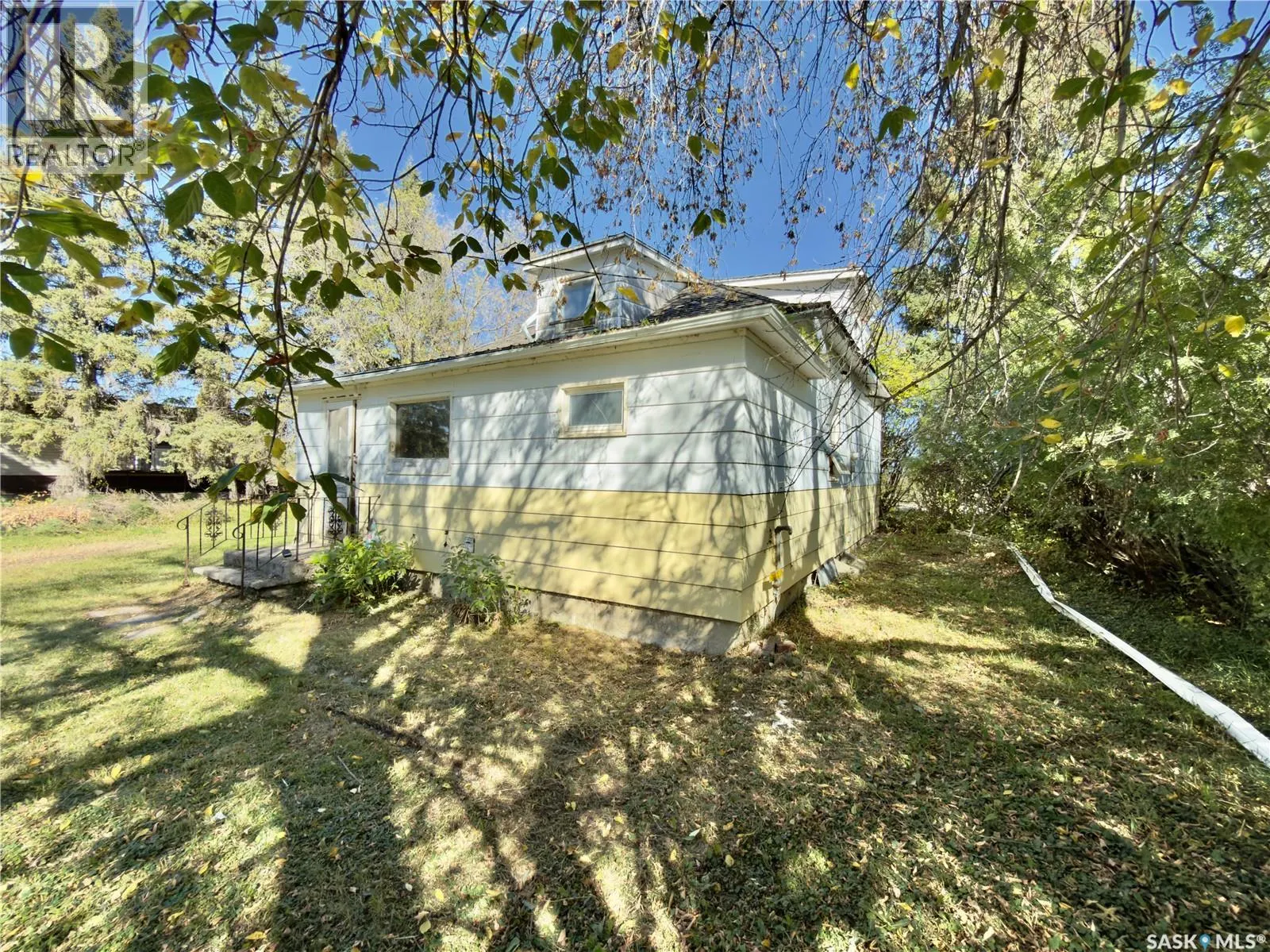 128 Railway AVENUE