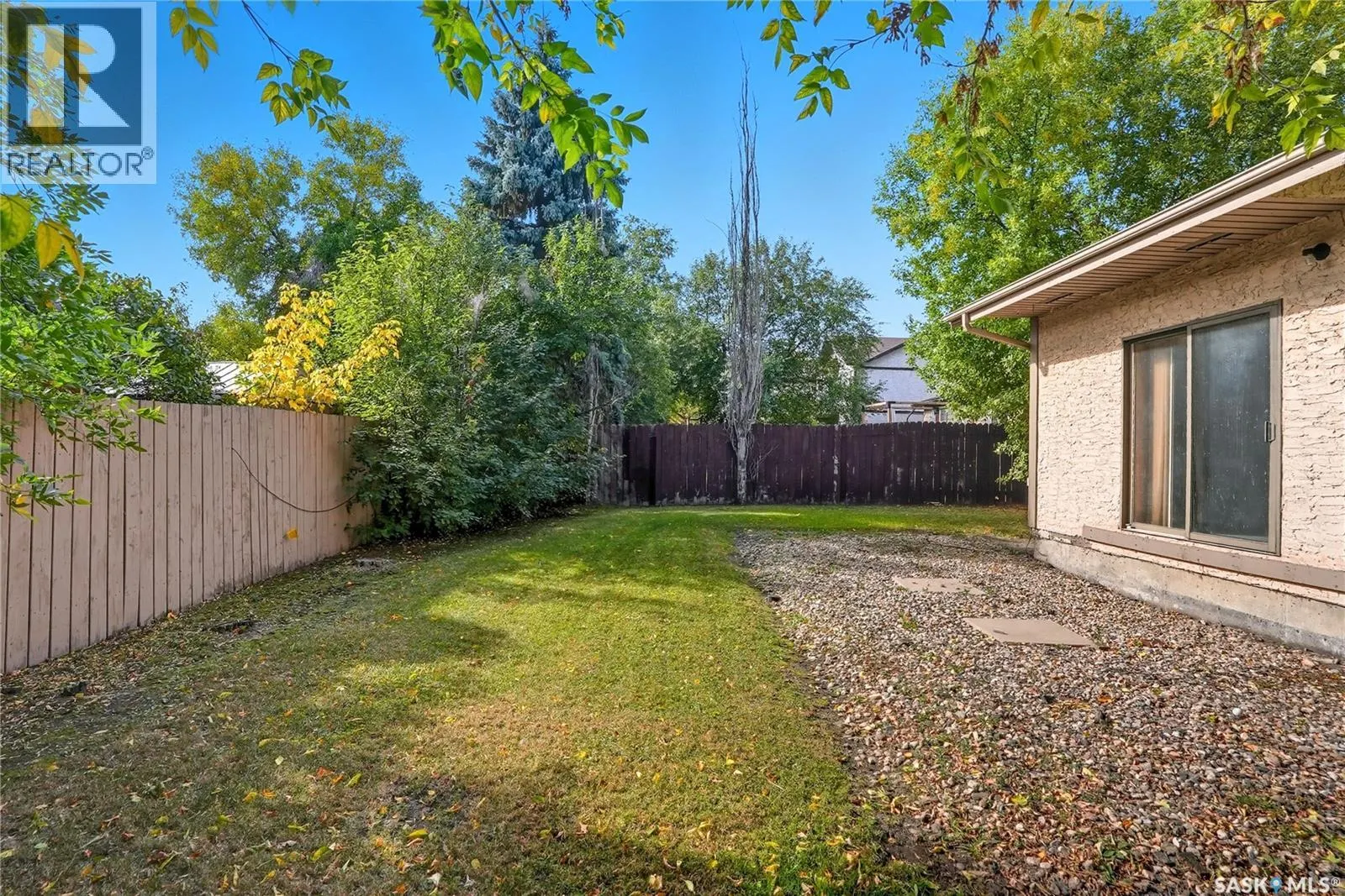 511 AE Adams CRESCENT