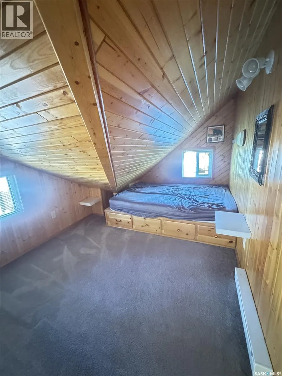 1530 Jay - Waskesiu Lake