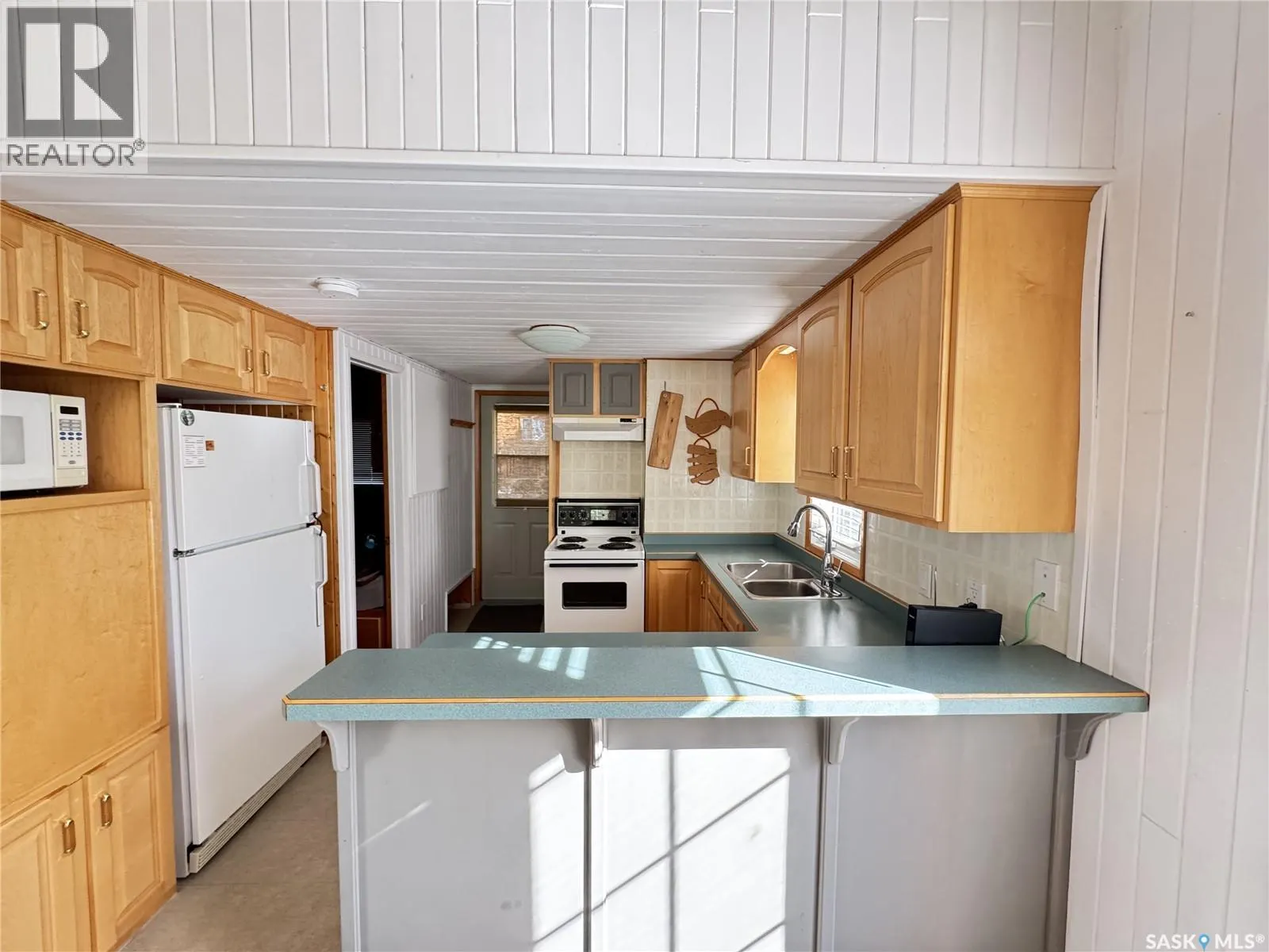 1530 Jay - Waskesiu Lake