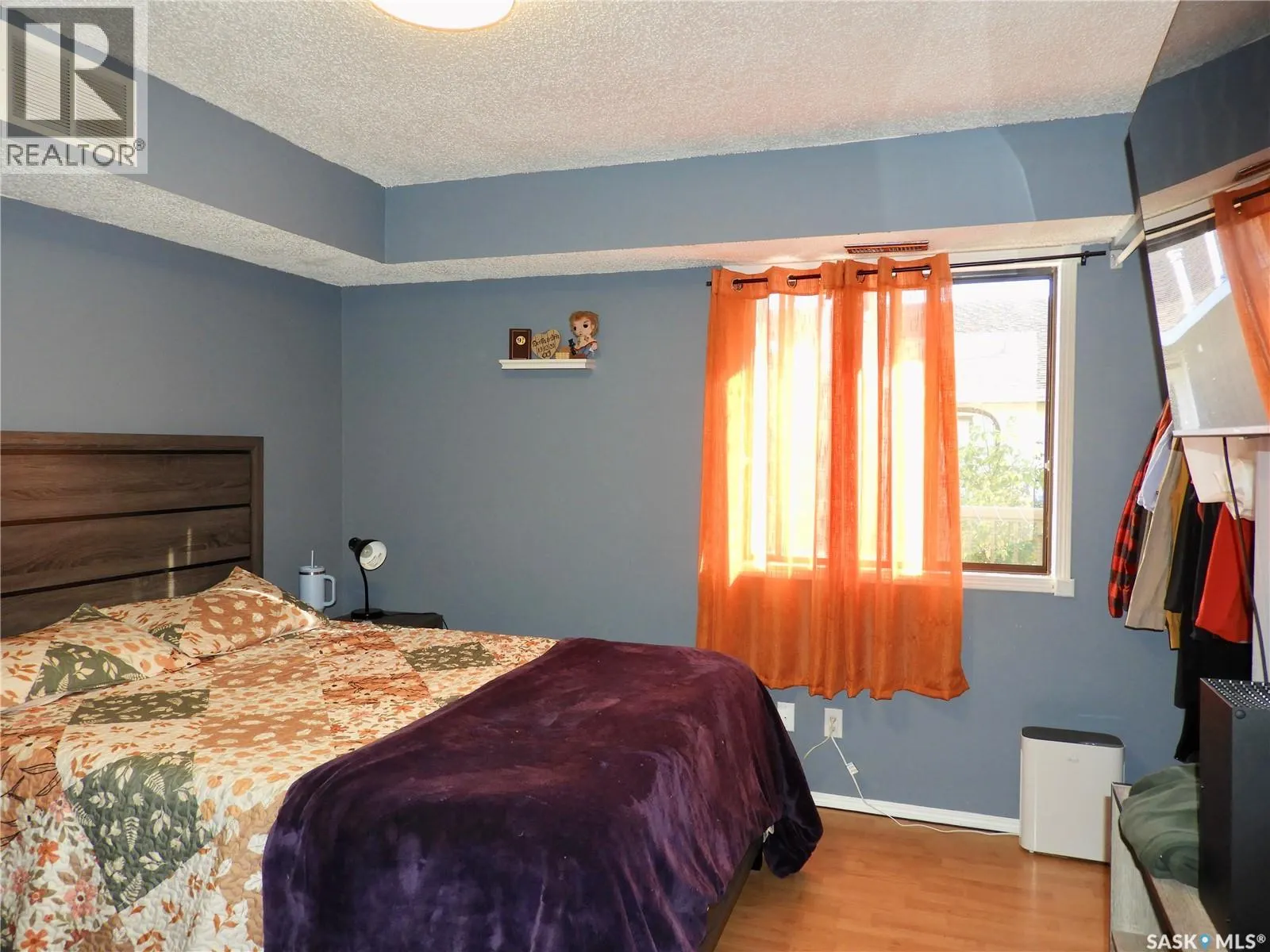 201B 213 Main STREET