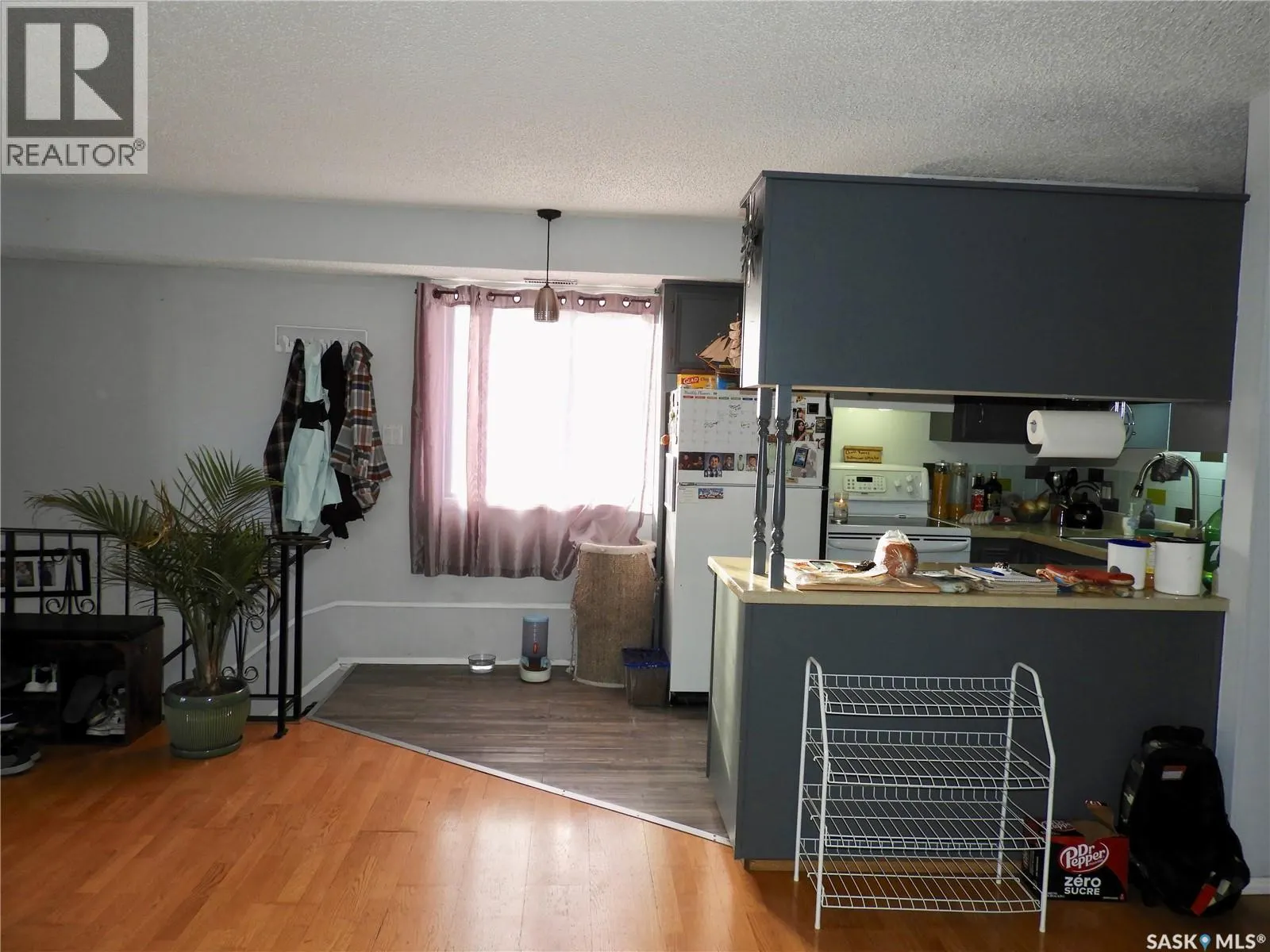 201B 213 Main STREET