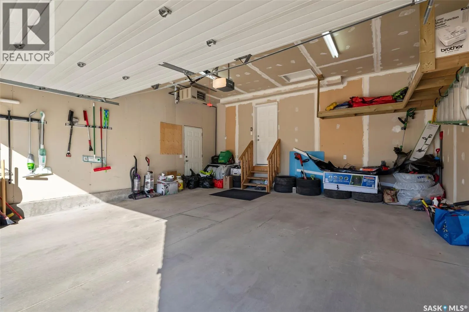 127 Dulmage CRESCENT