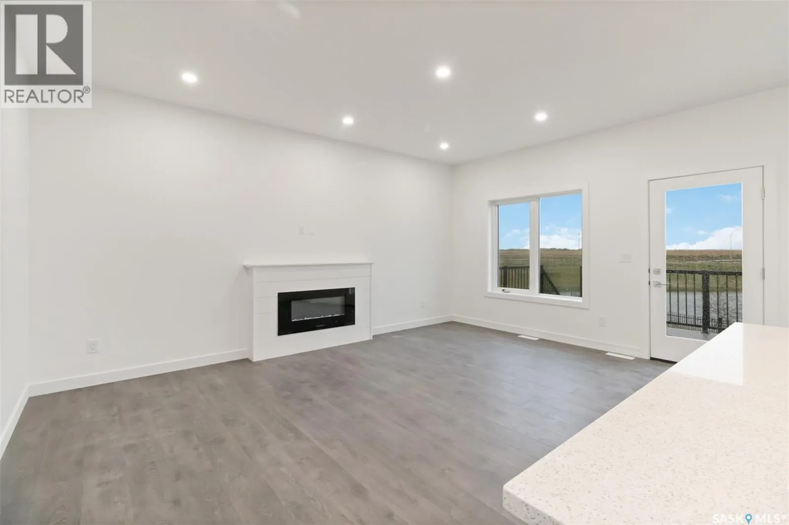 157 Antonini COURT