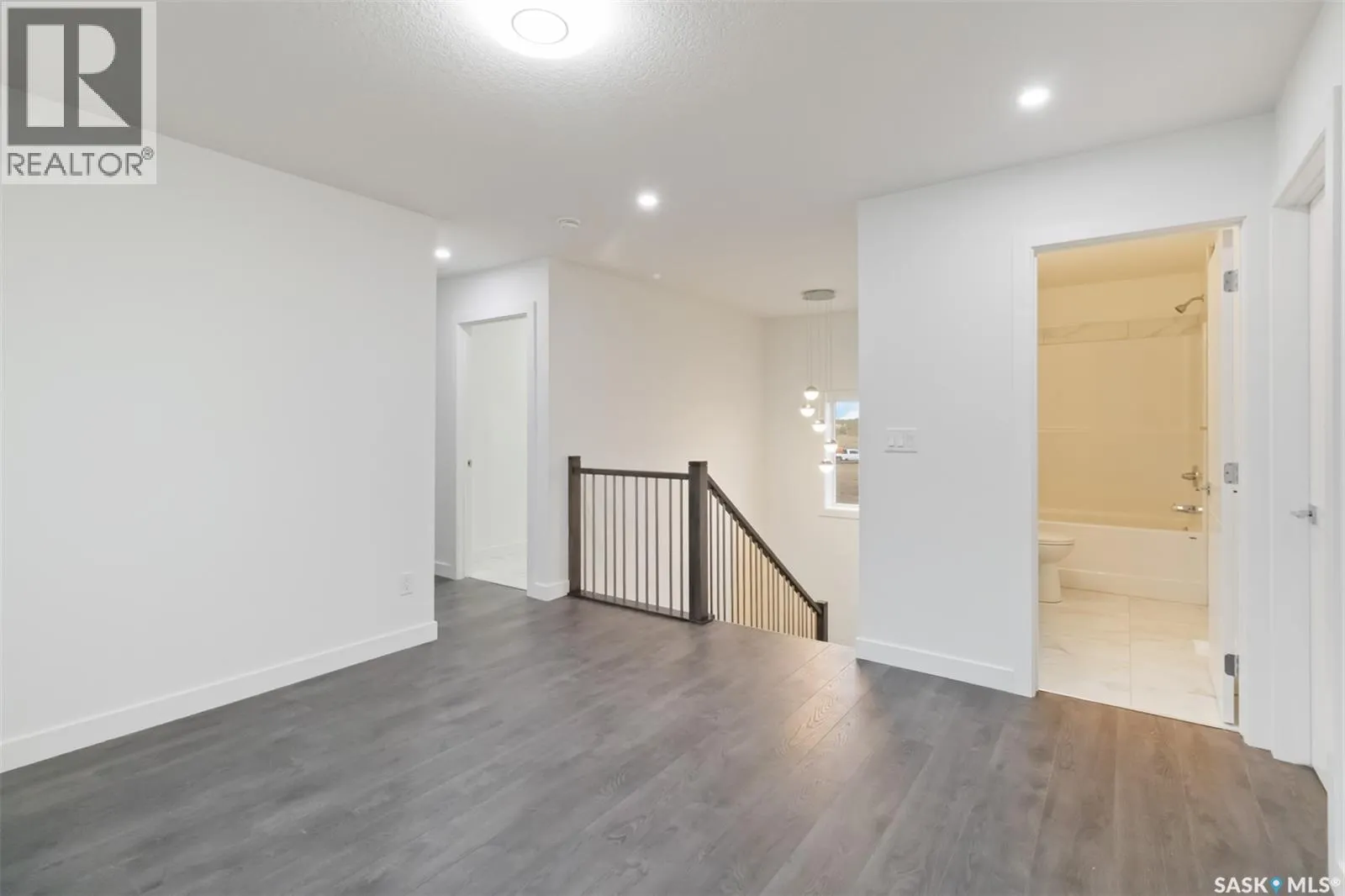 157 Antonini COURT