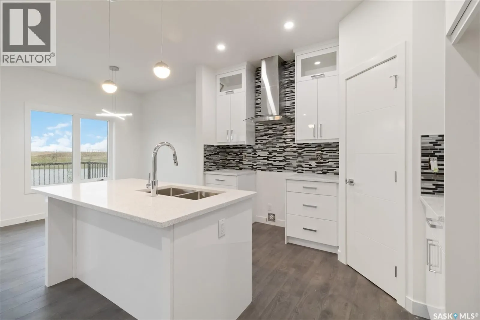 157 Antonini COURT