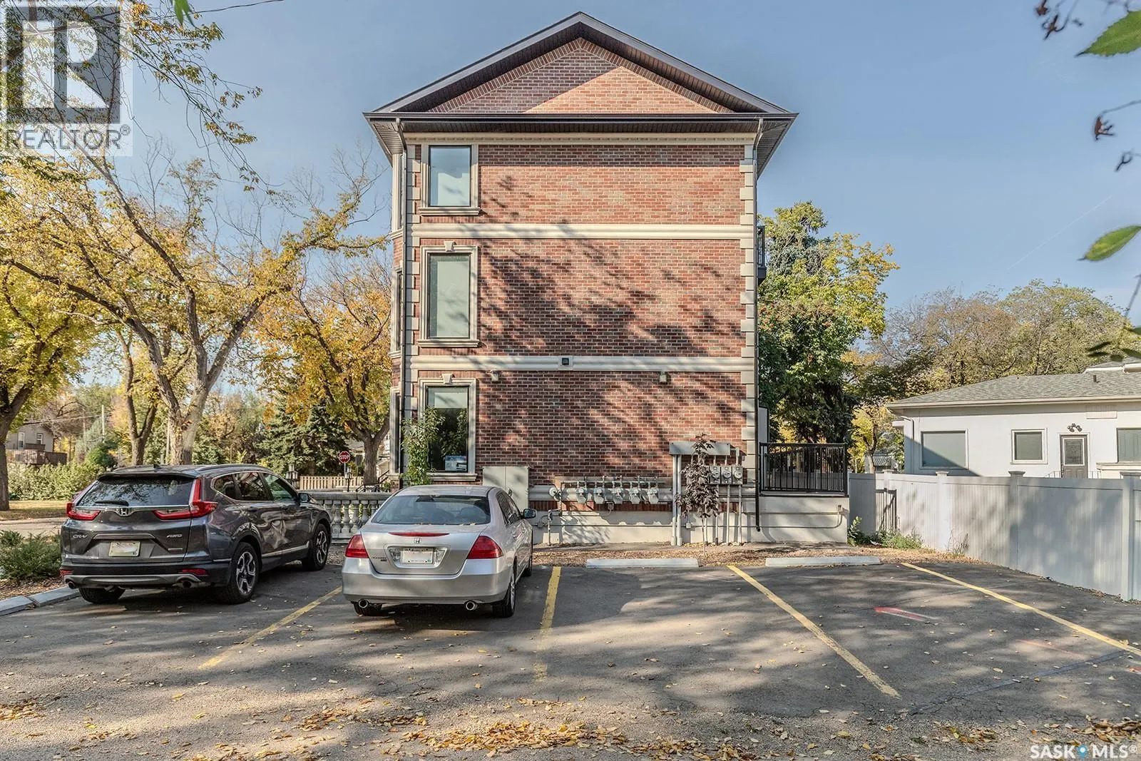1003 Osler STREET