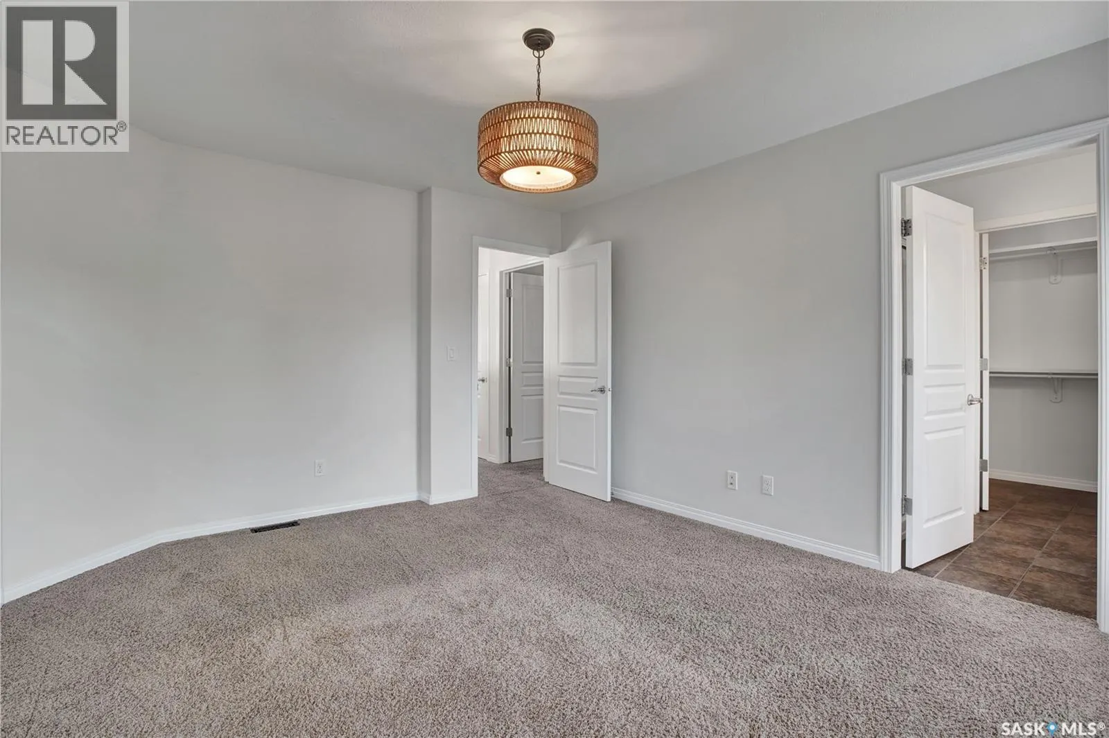 150 Ashworth CRESCENT
