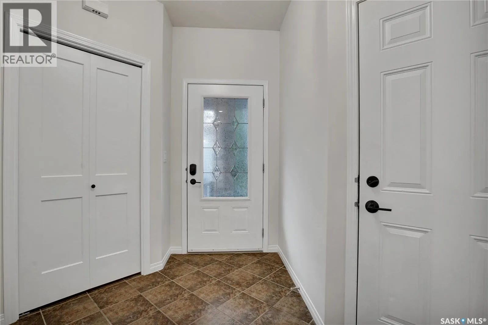 150 Ashworth CRESCENT