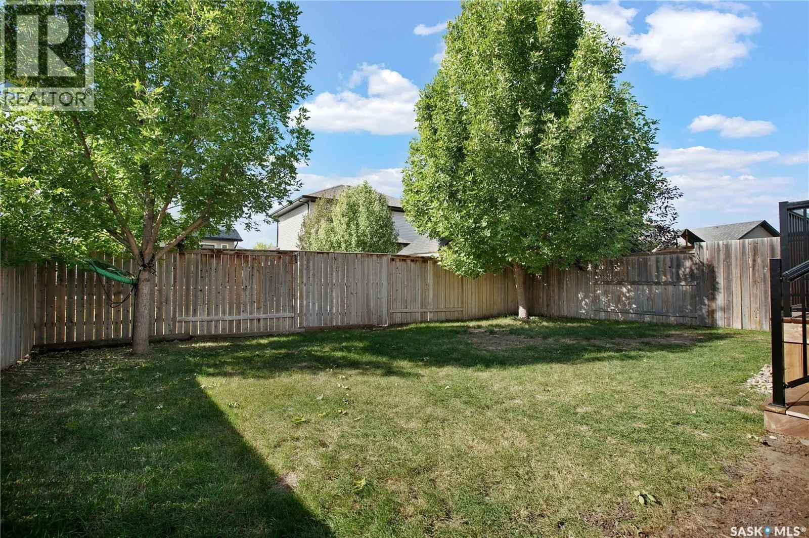 150 Ashworth CRESCENT