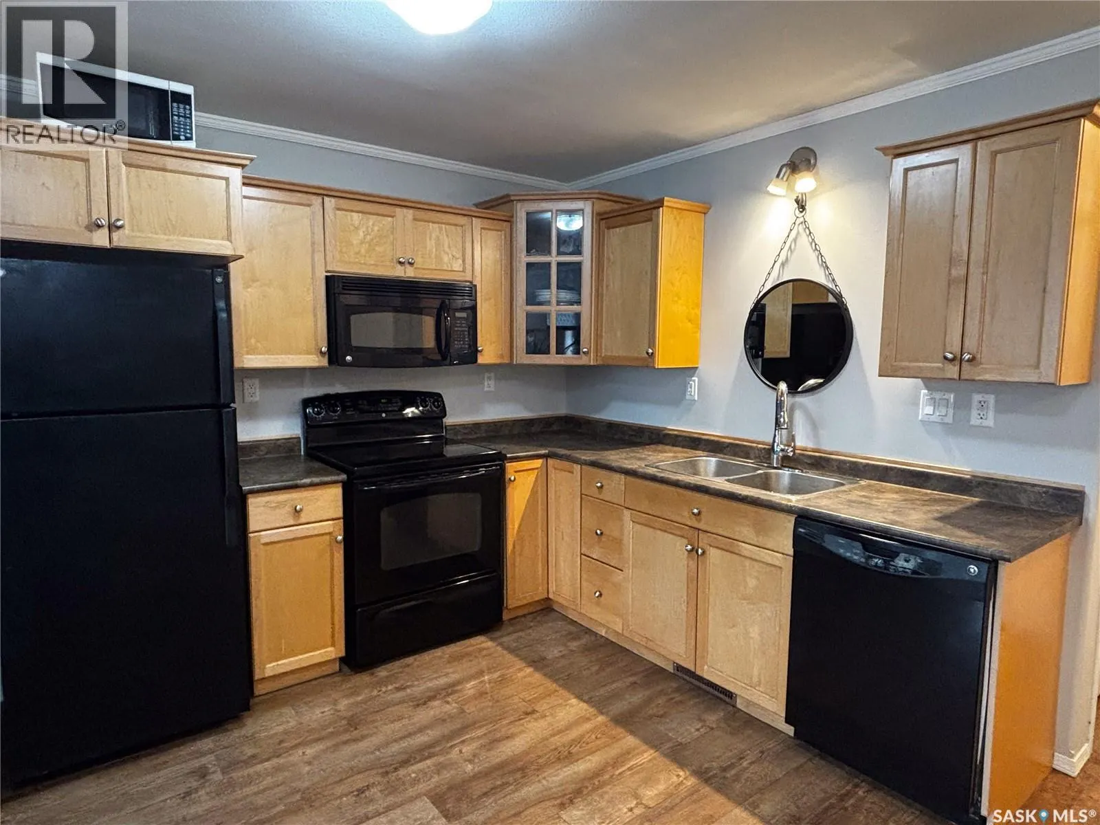 803 1022 Hampton CIRCLE
