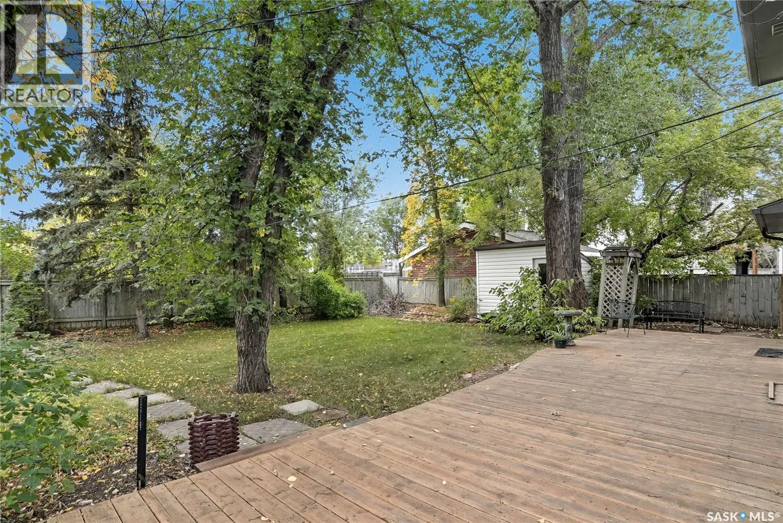 11 Moxon CRESCENT