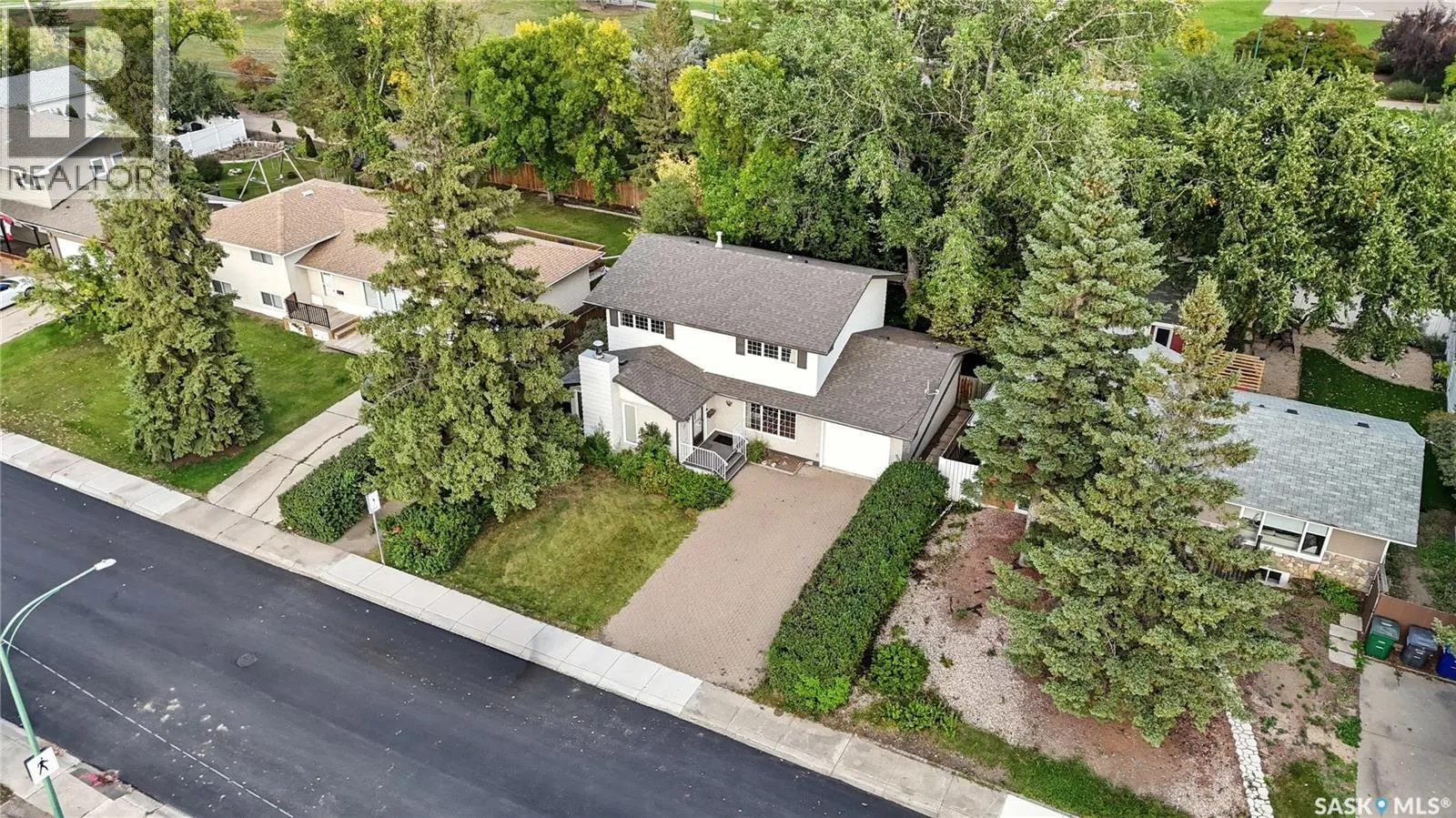 11 Moxon CRESCENT