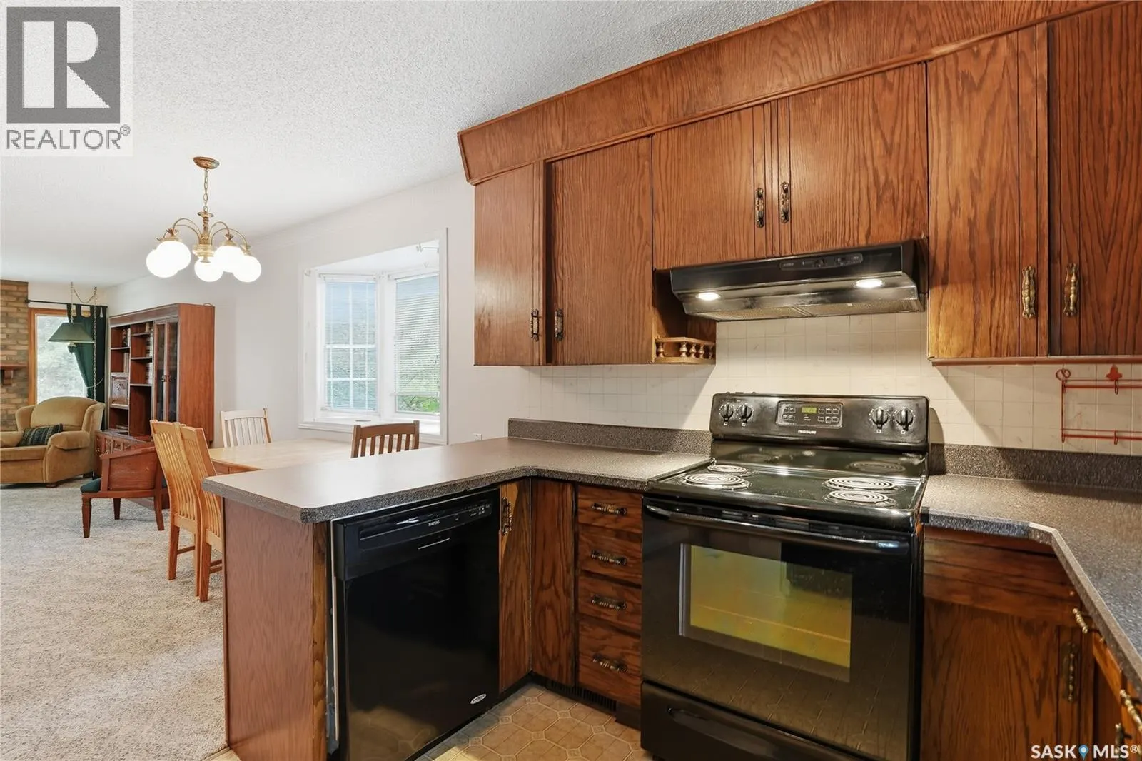 11 Moxon CRESCENT