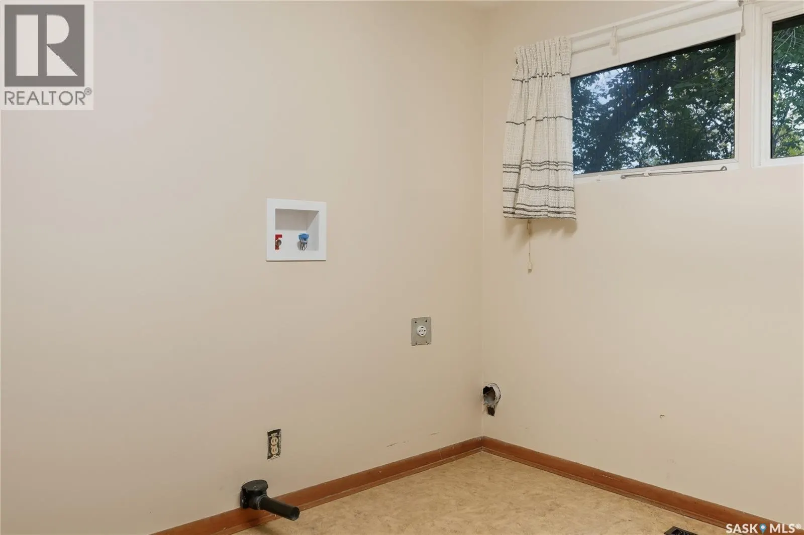 11 Moxon CRESCENT