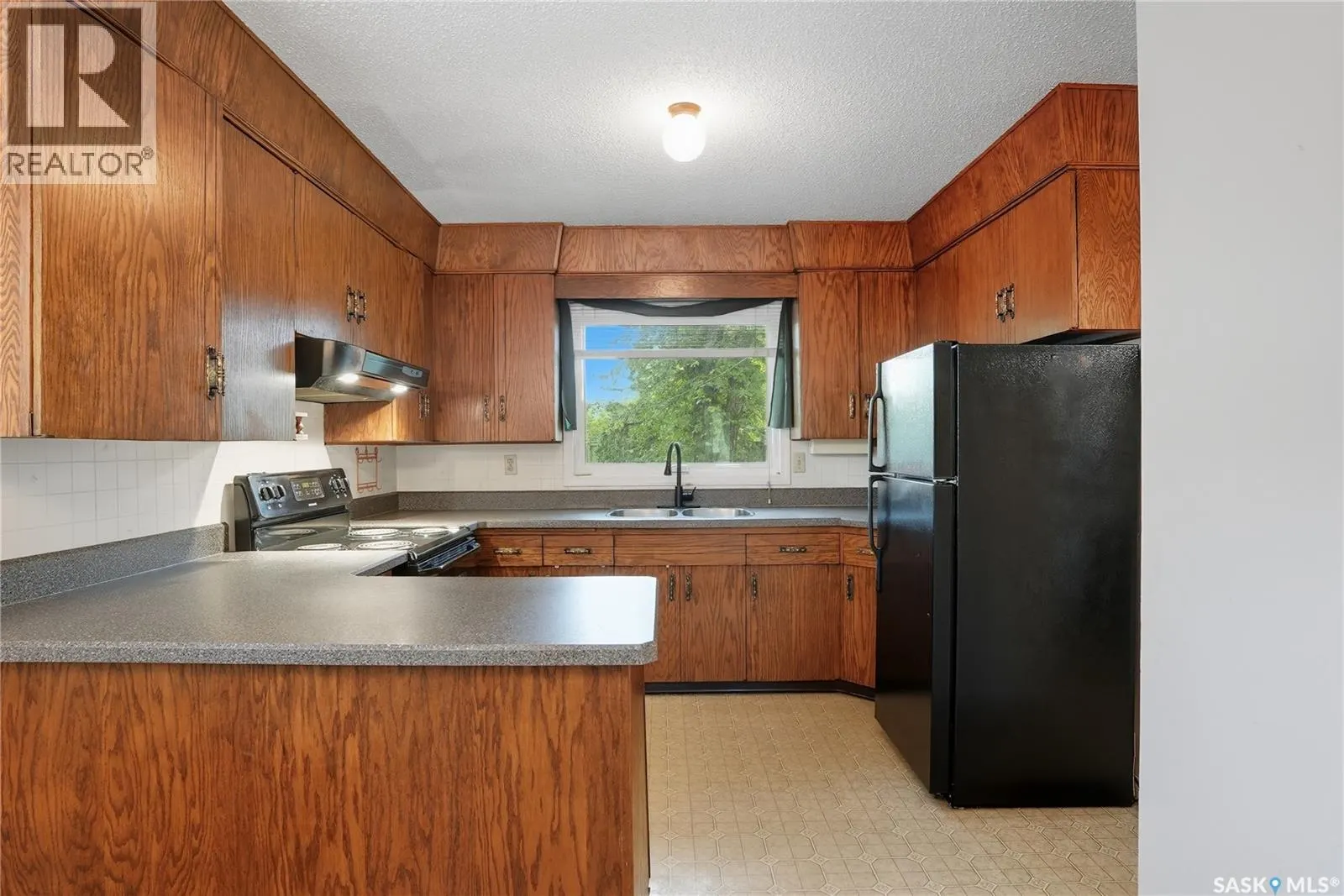 11 Moxon CRESCENT