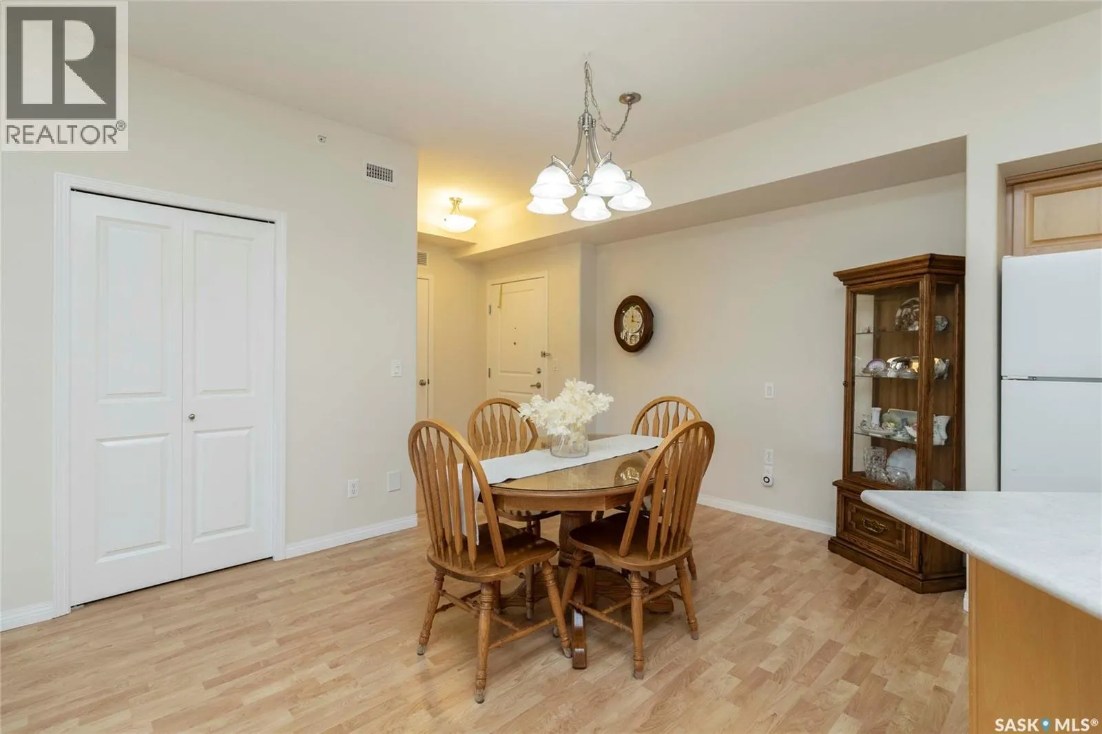 304 914 Heritage VIEW