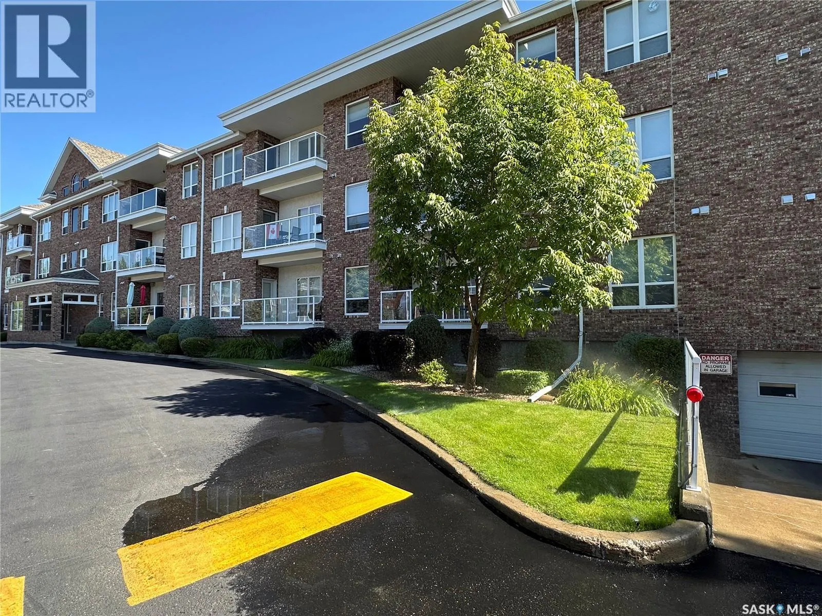 304 914 Heritage VIEW