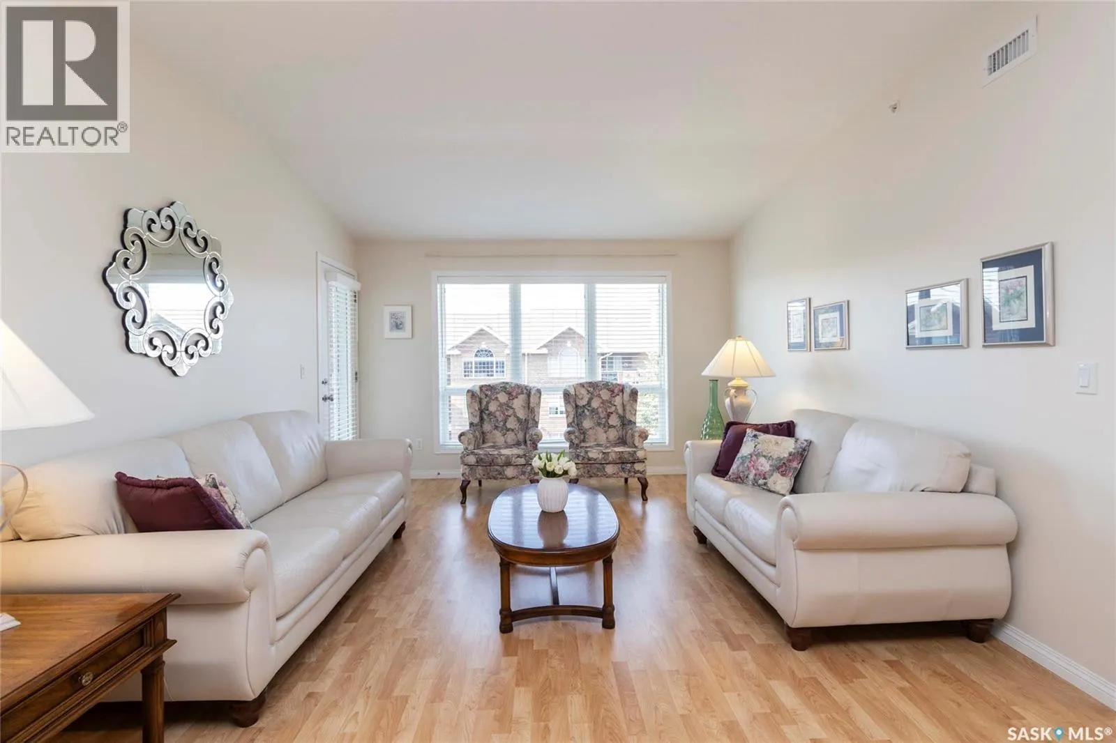304 914 Heritage VIEW