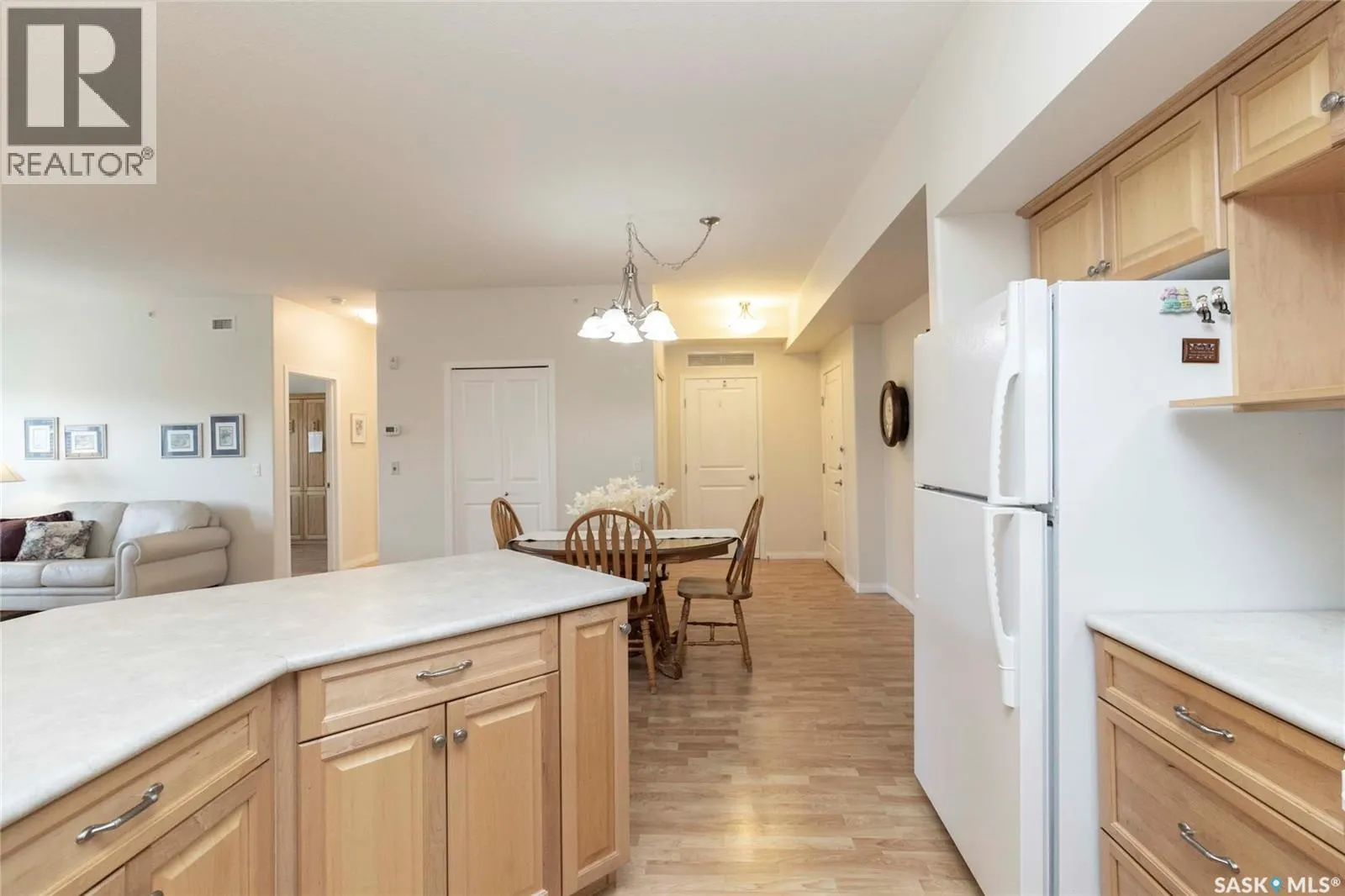 304 914 Heritage VIEW